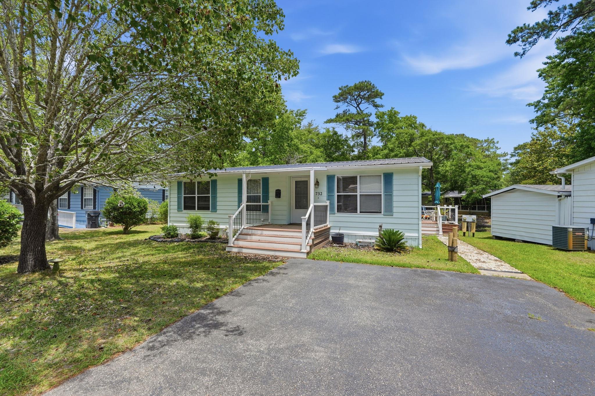732 Raleigh Trail Property Photo 3