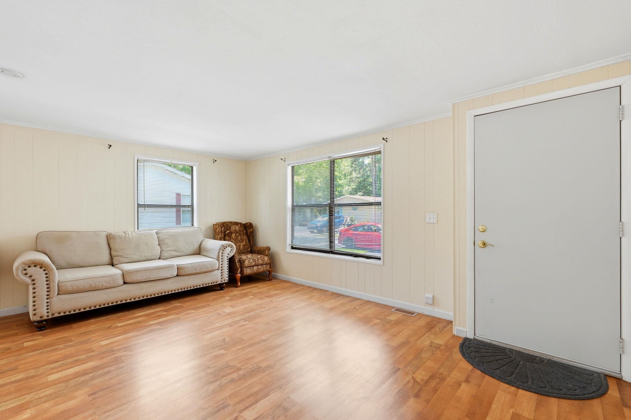 732 Raleigh Trail Property Photo 6