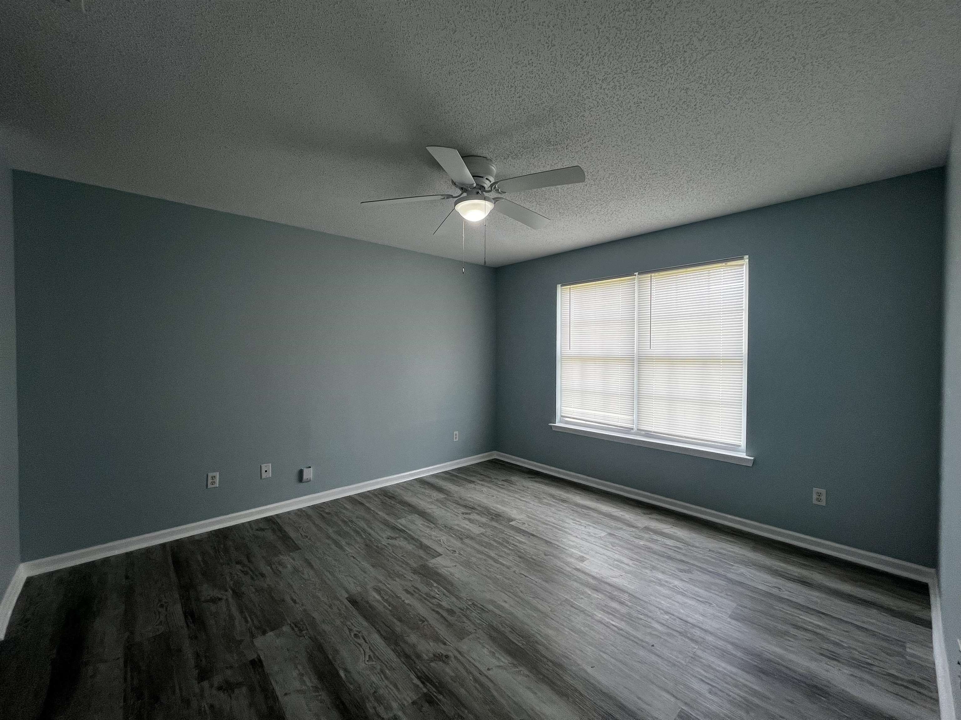 1204 Midvale Dr. Property Photo 9