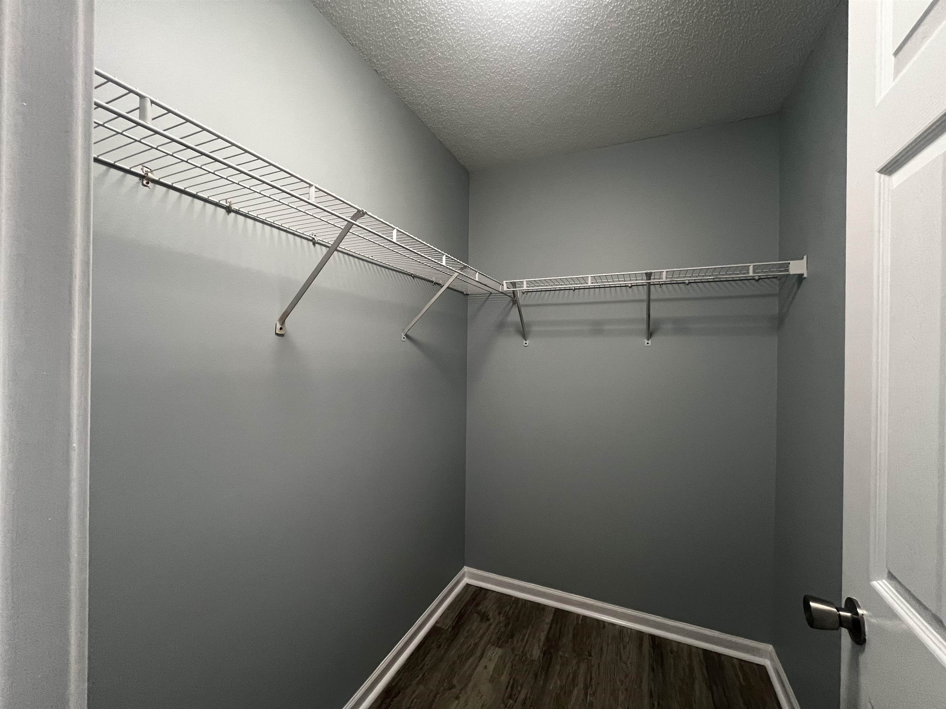 1204 Midvale Dr. Property Photo 12