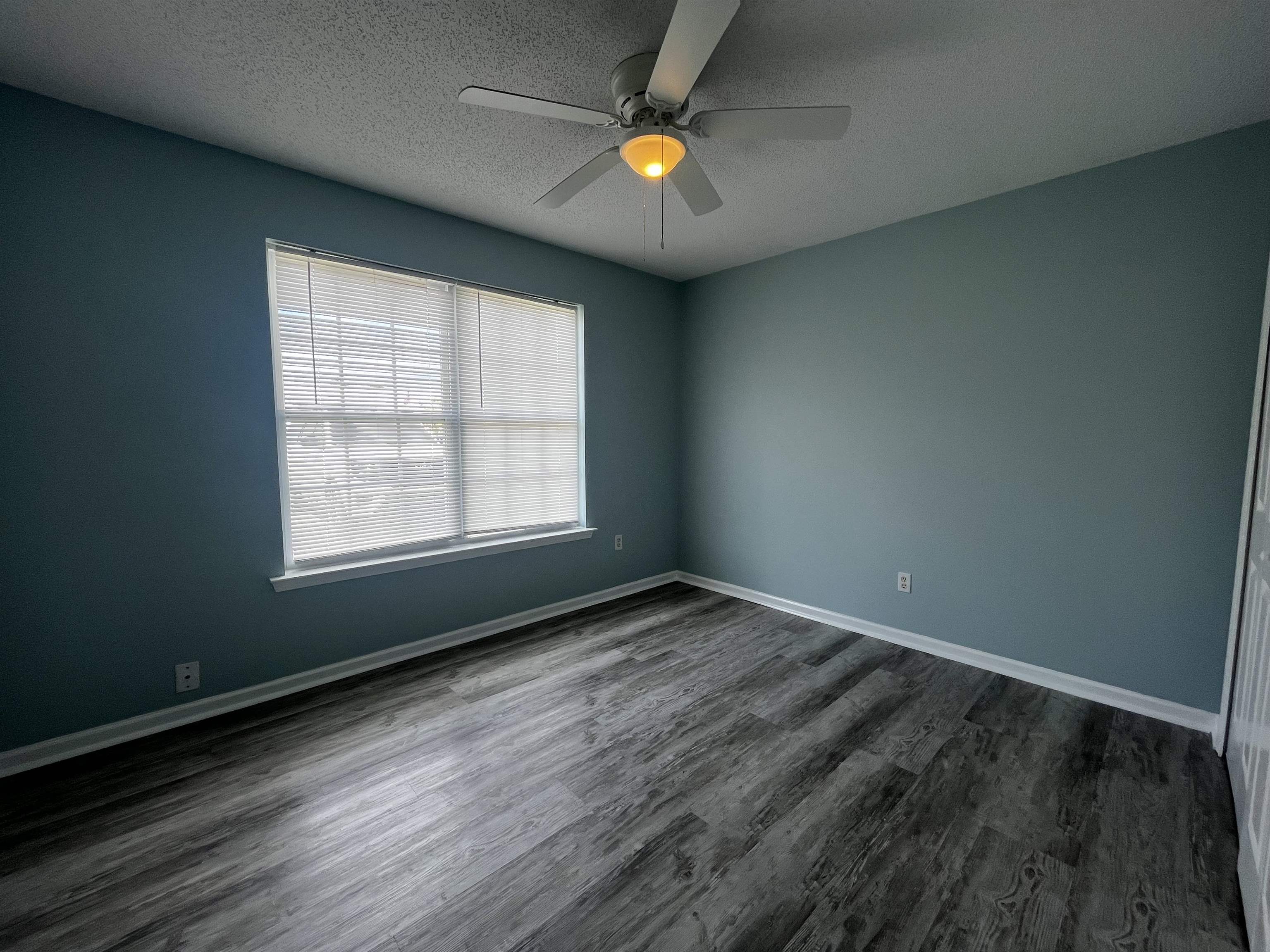 1204 Midvale Dr. Property Photo 13