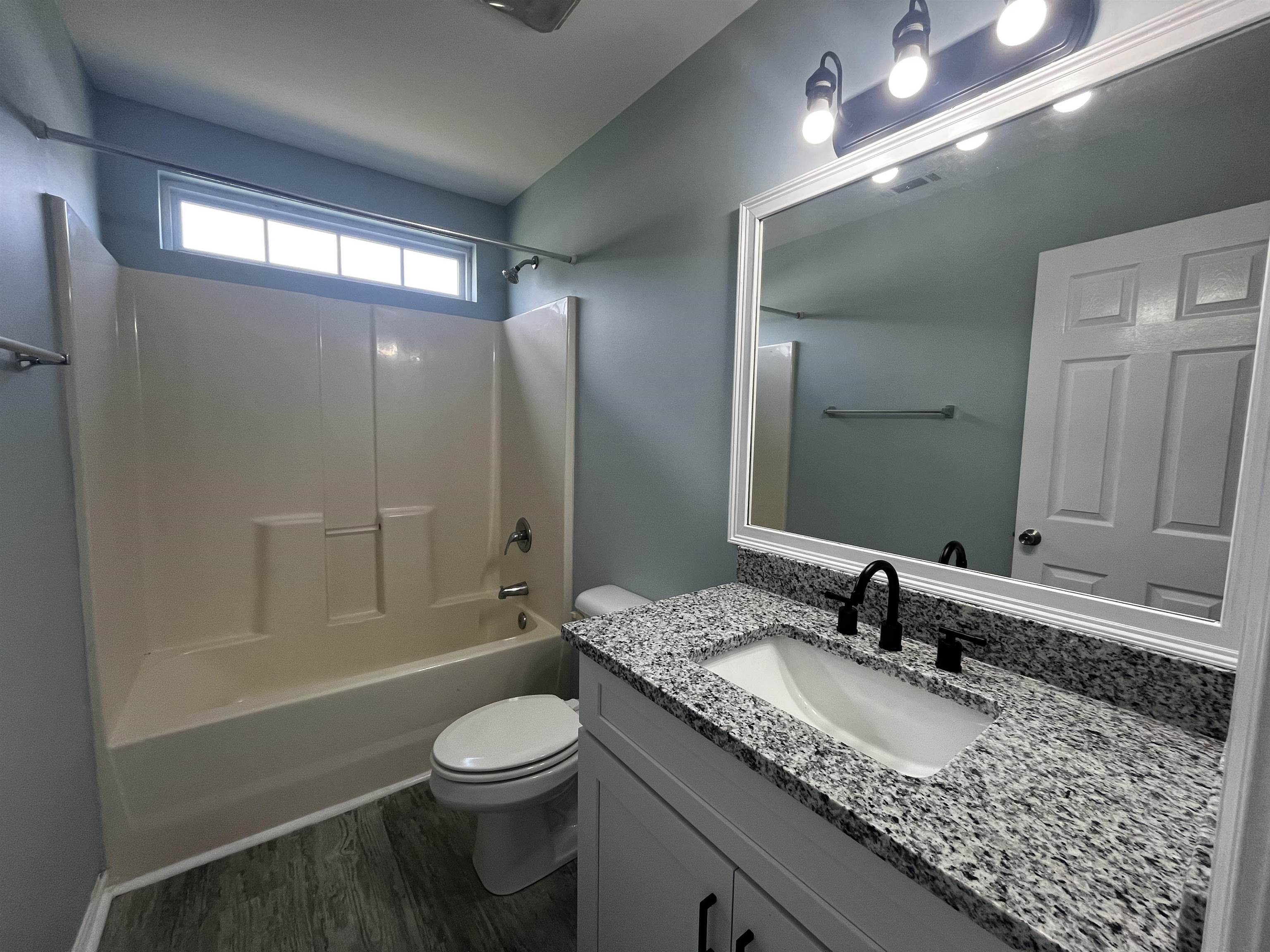 1204 Midvale Dr. Property Photo 15