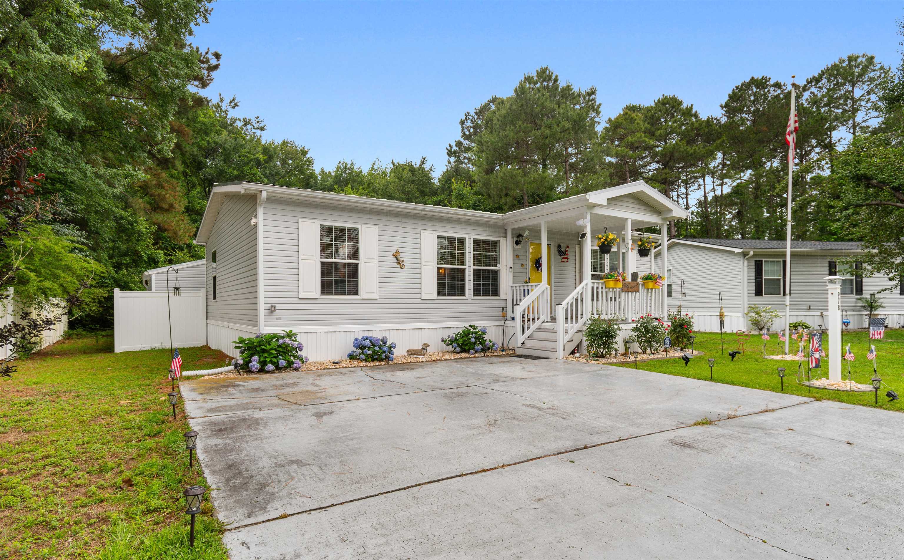 978 Jamestown Rd. Property Photo 2