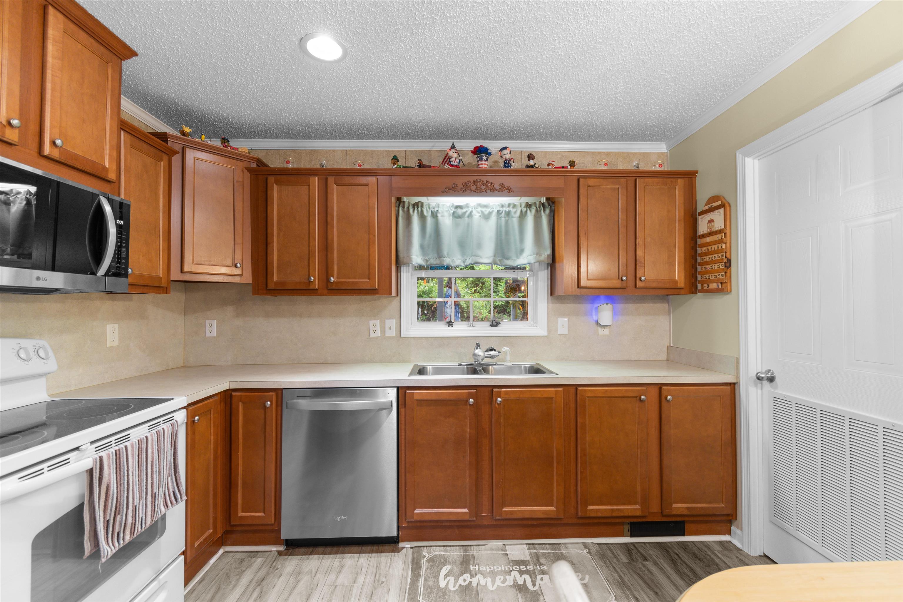 978 Jamestown Rd. Property Photo 5
