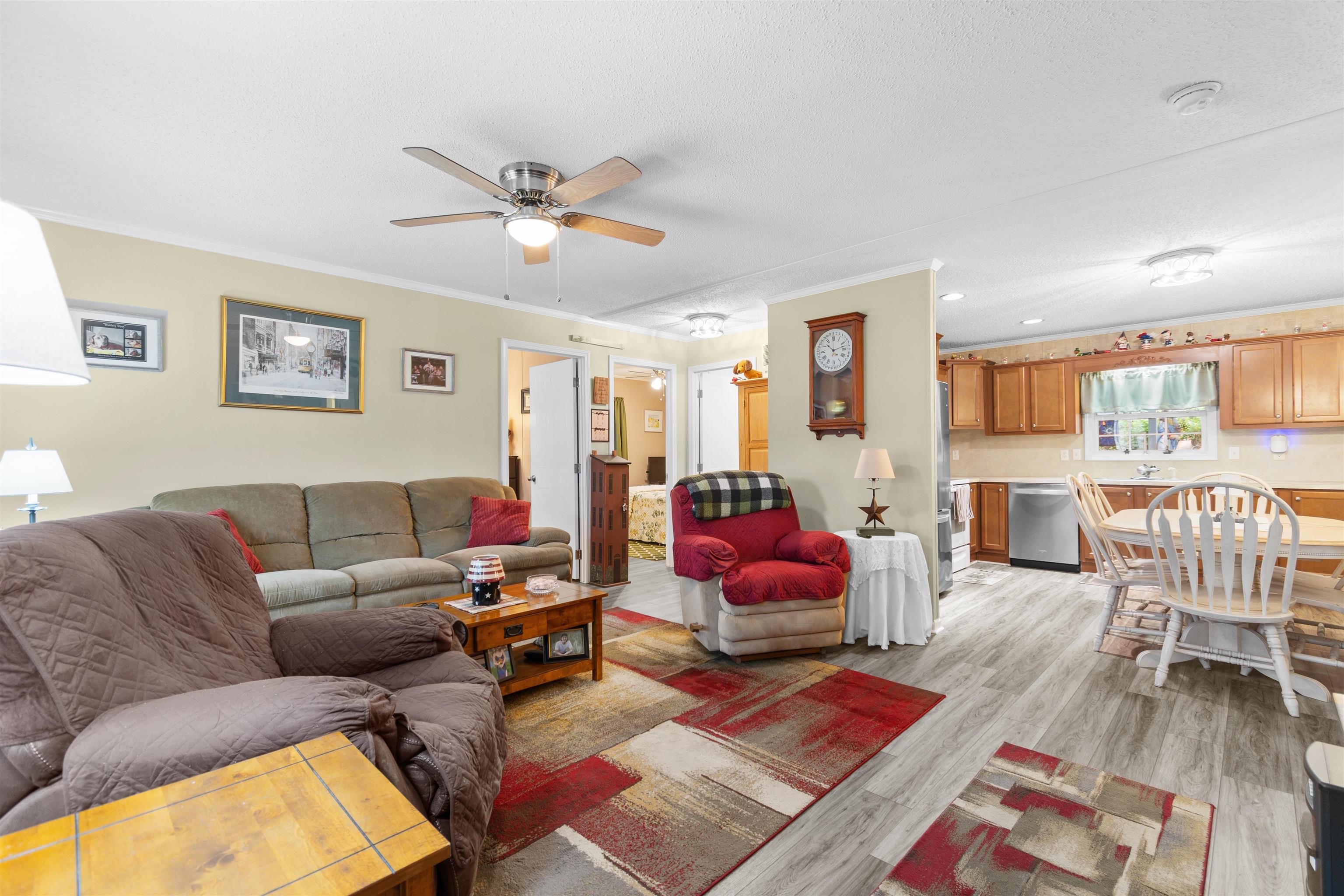 978 Jamestown Rd. Property Photo 11