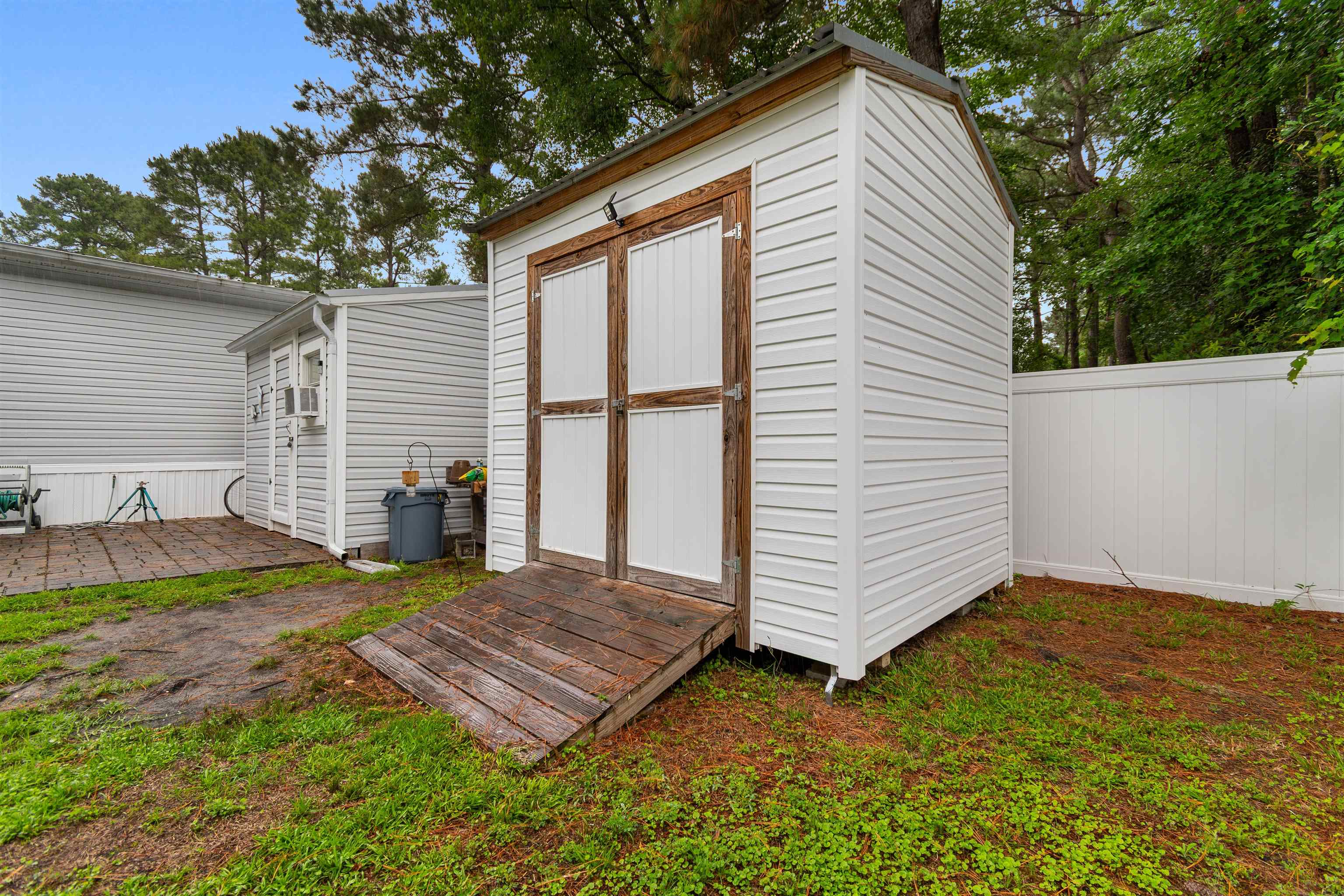 978 Jamestown Rd. Property Photo 26