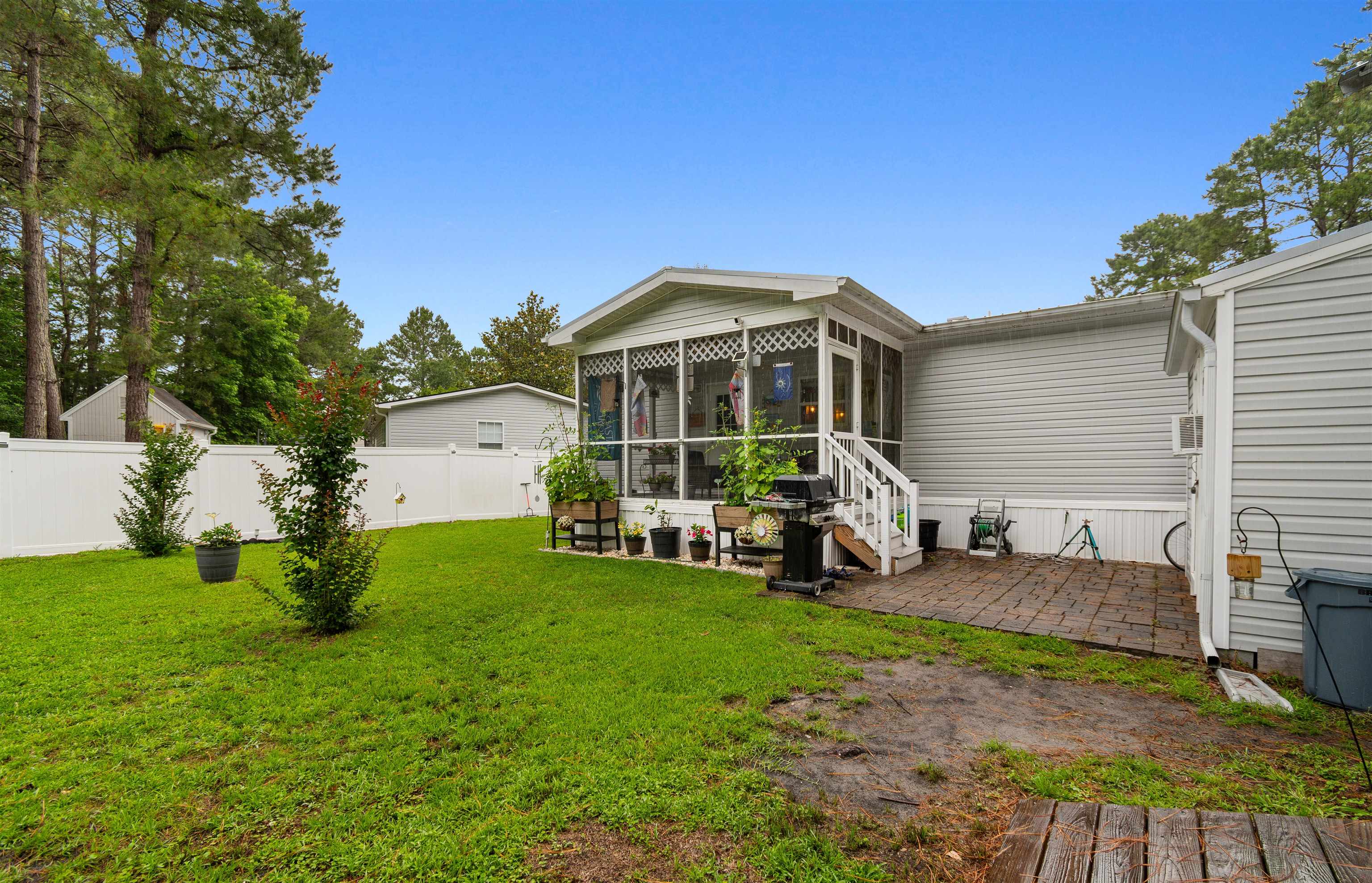 978 Jamestown Rd. Property Photo 27