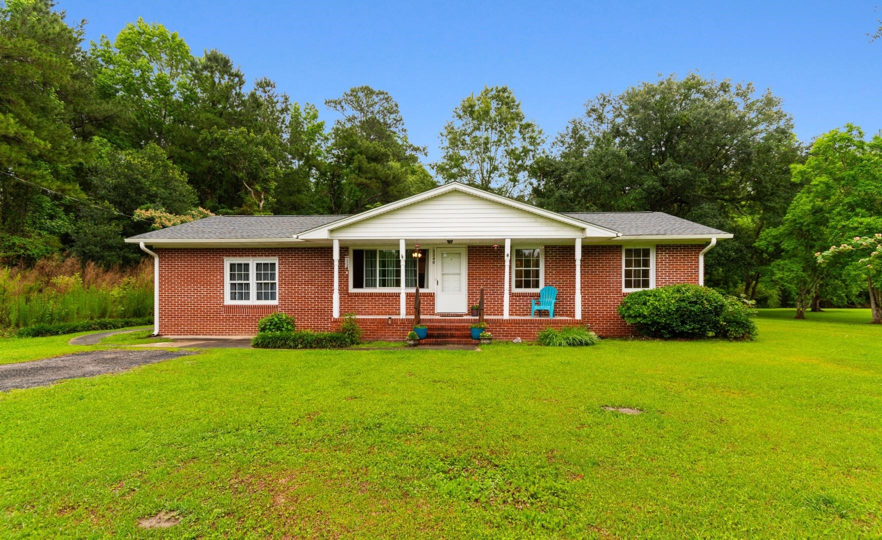 2240 Little Lamb Rd. Property Photo 1
