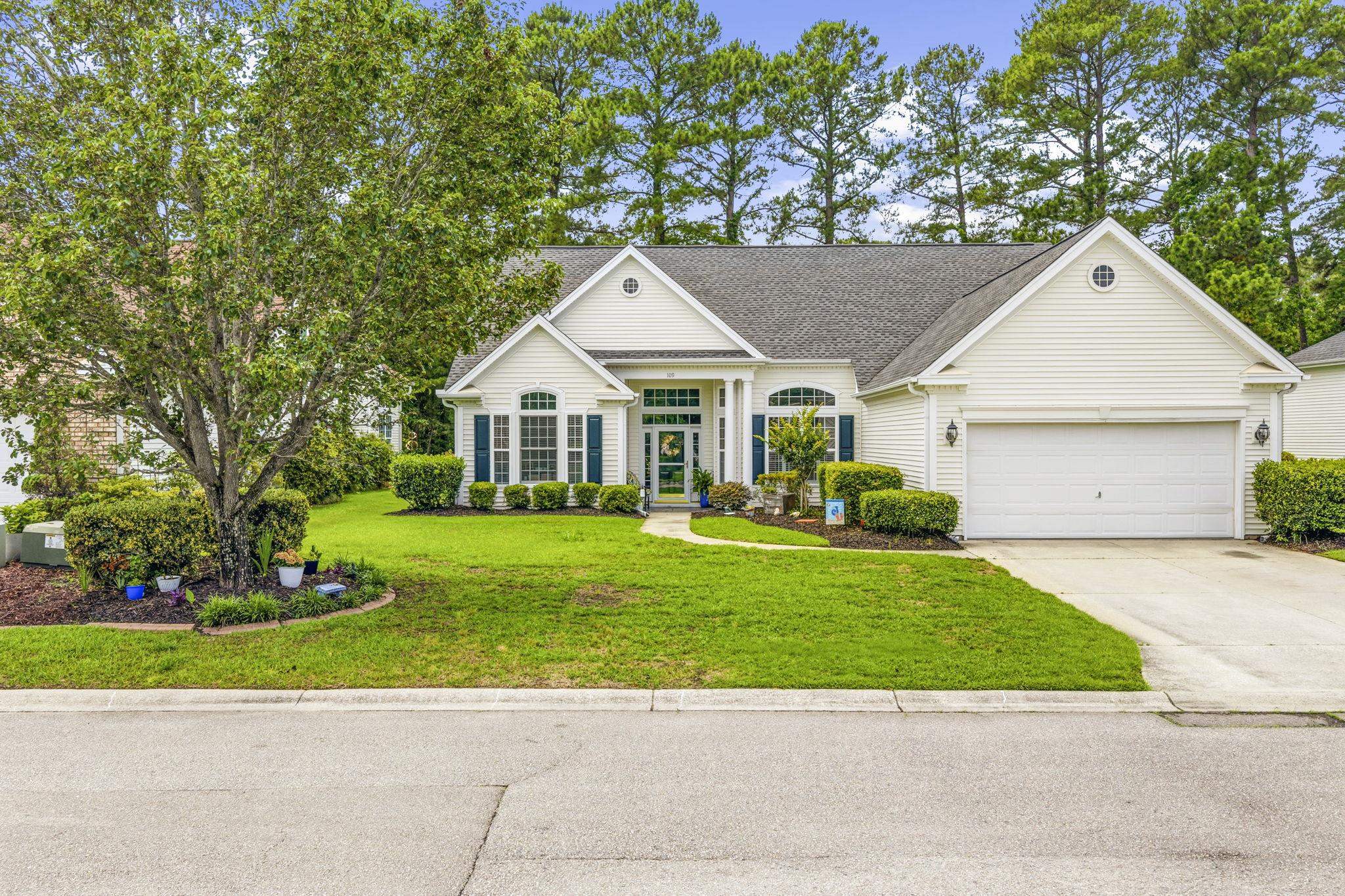 109 Wicklow Dr. Property Photo 2