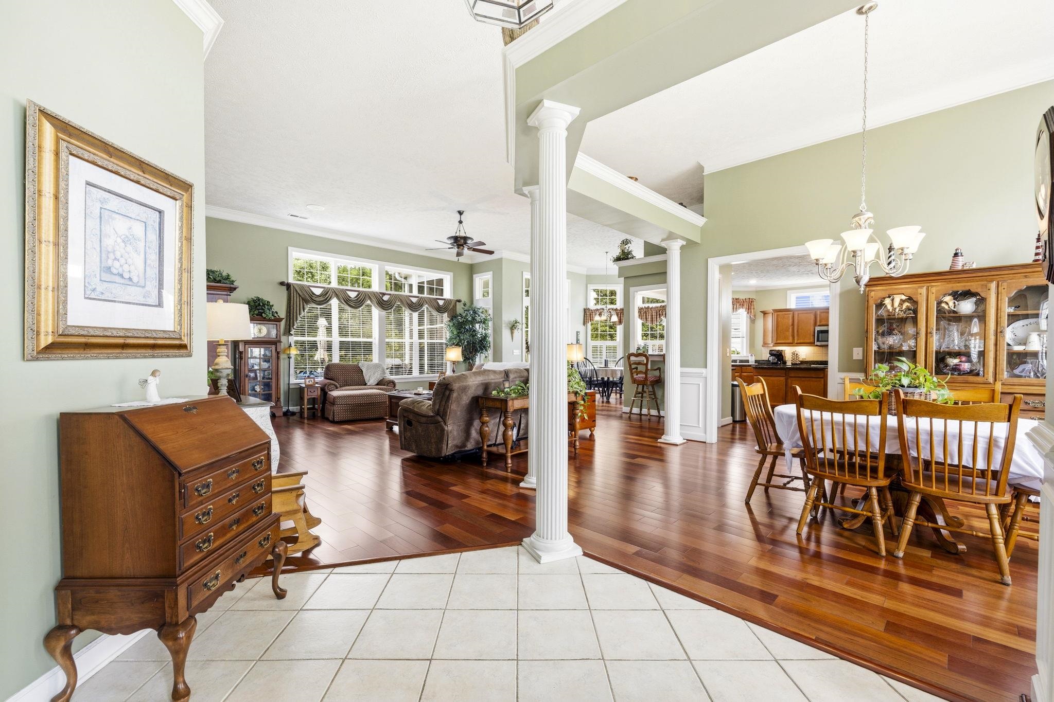109 Wicklow Dr. Property Photo 34