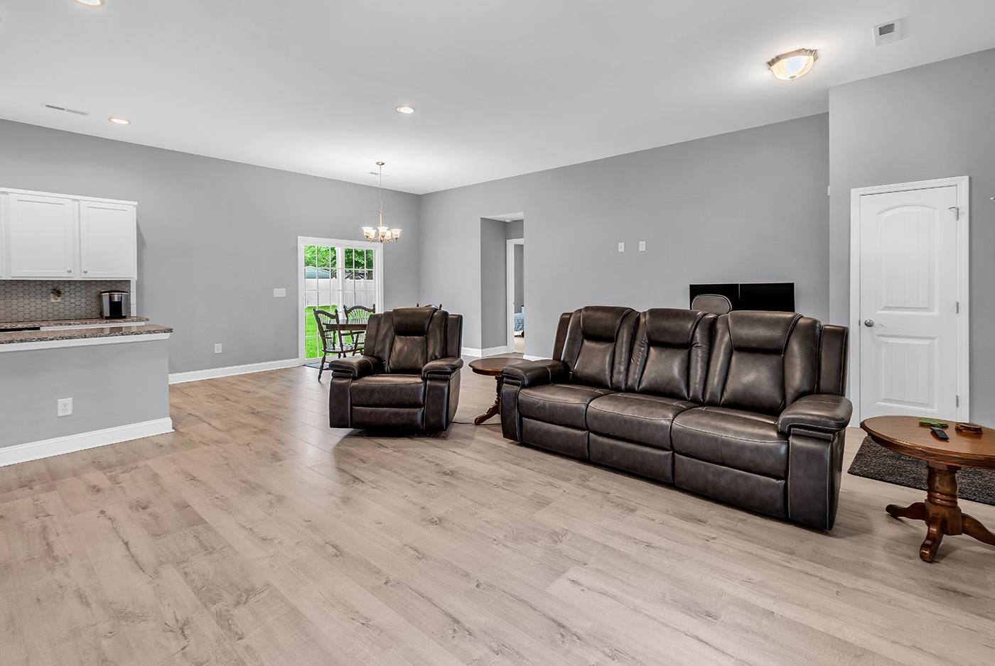 5630 Dinkler Ave. Property Photo 15