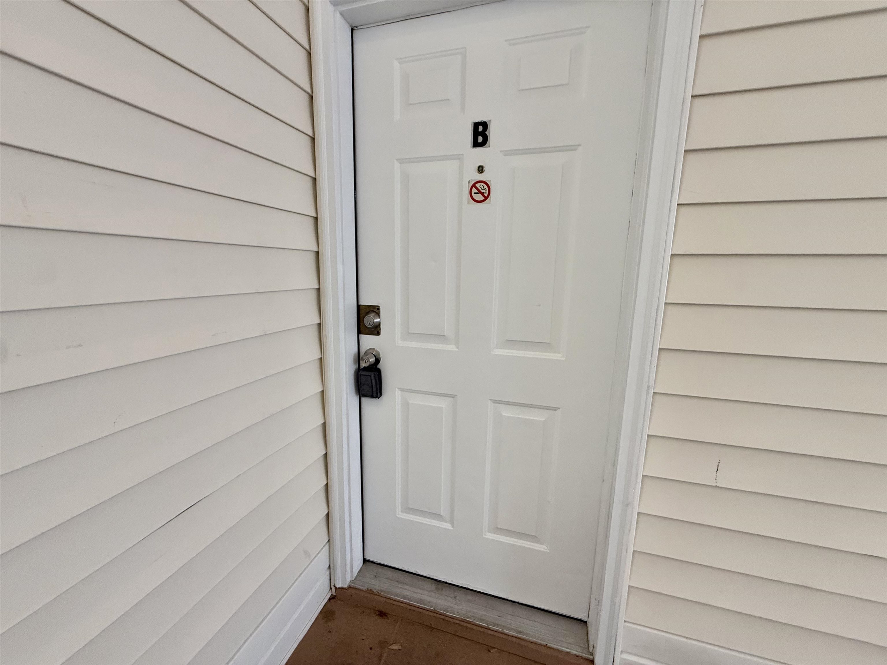 492 River Oaks Dr. Property Photo 2