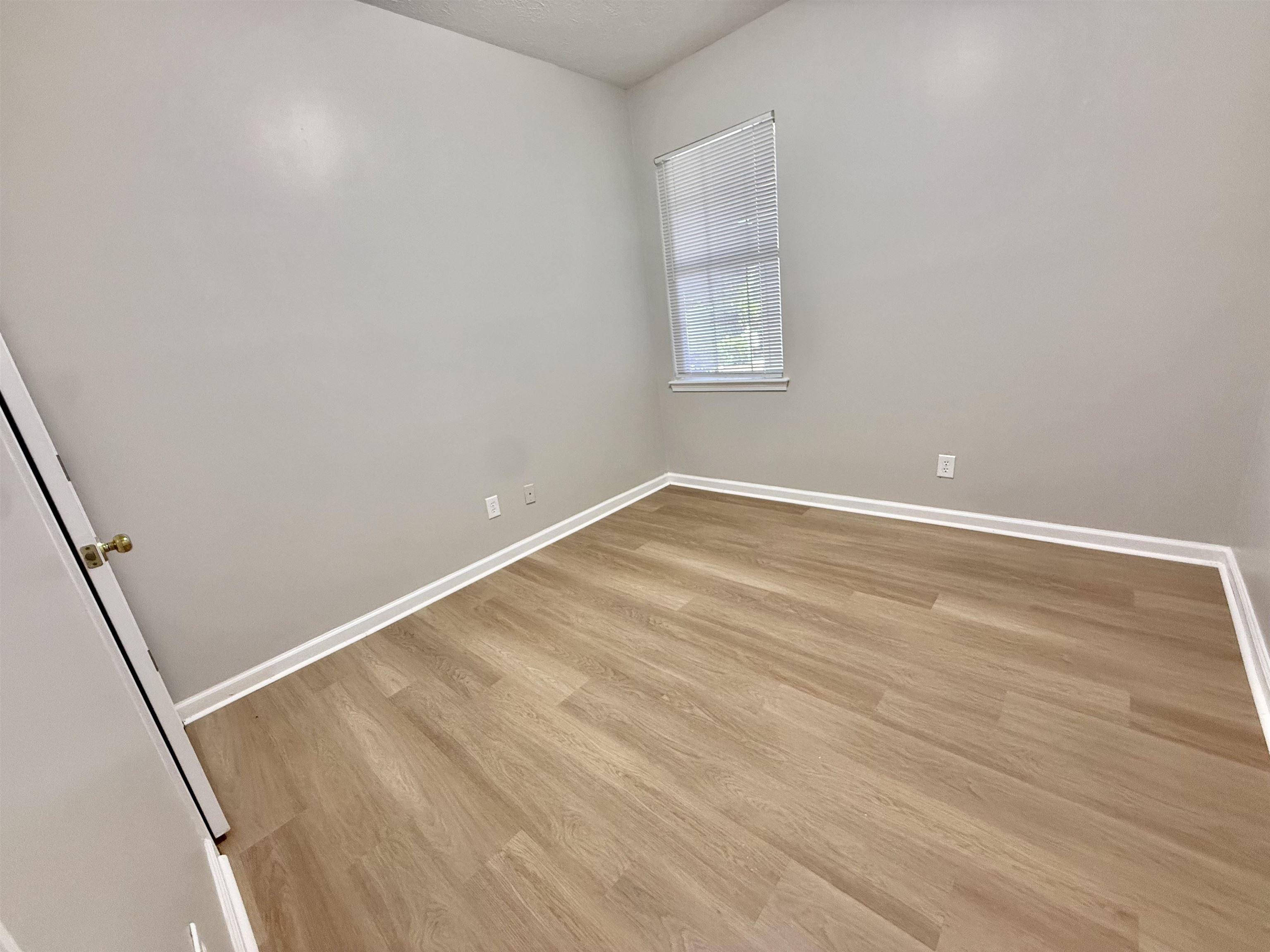 492 River Oaks Dr. Property Photo 10