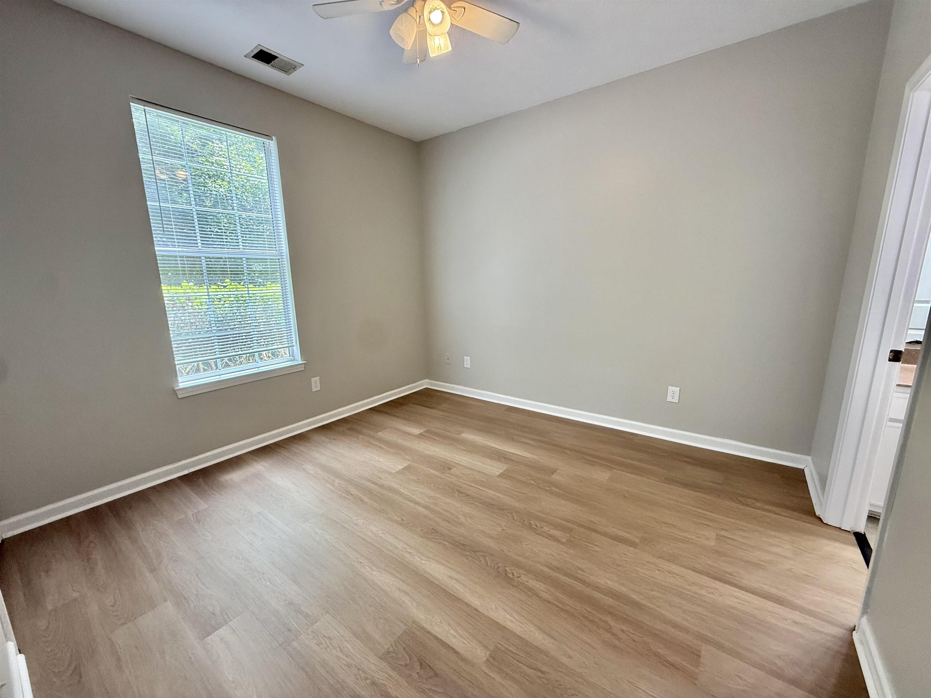 492 River Oaks Dr. Property Photo 15