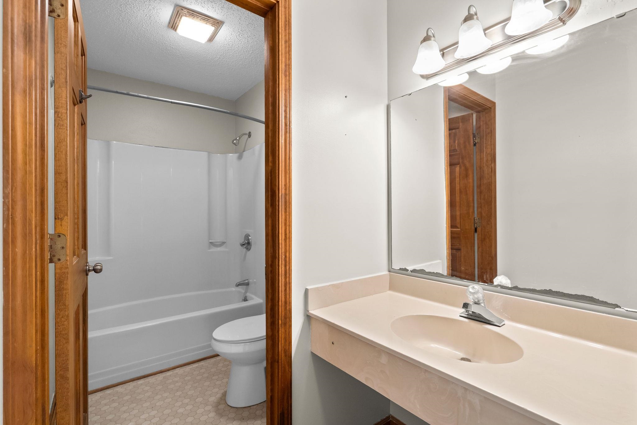 213 Double Eagle Dr. Property Photo 17