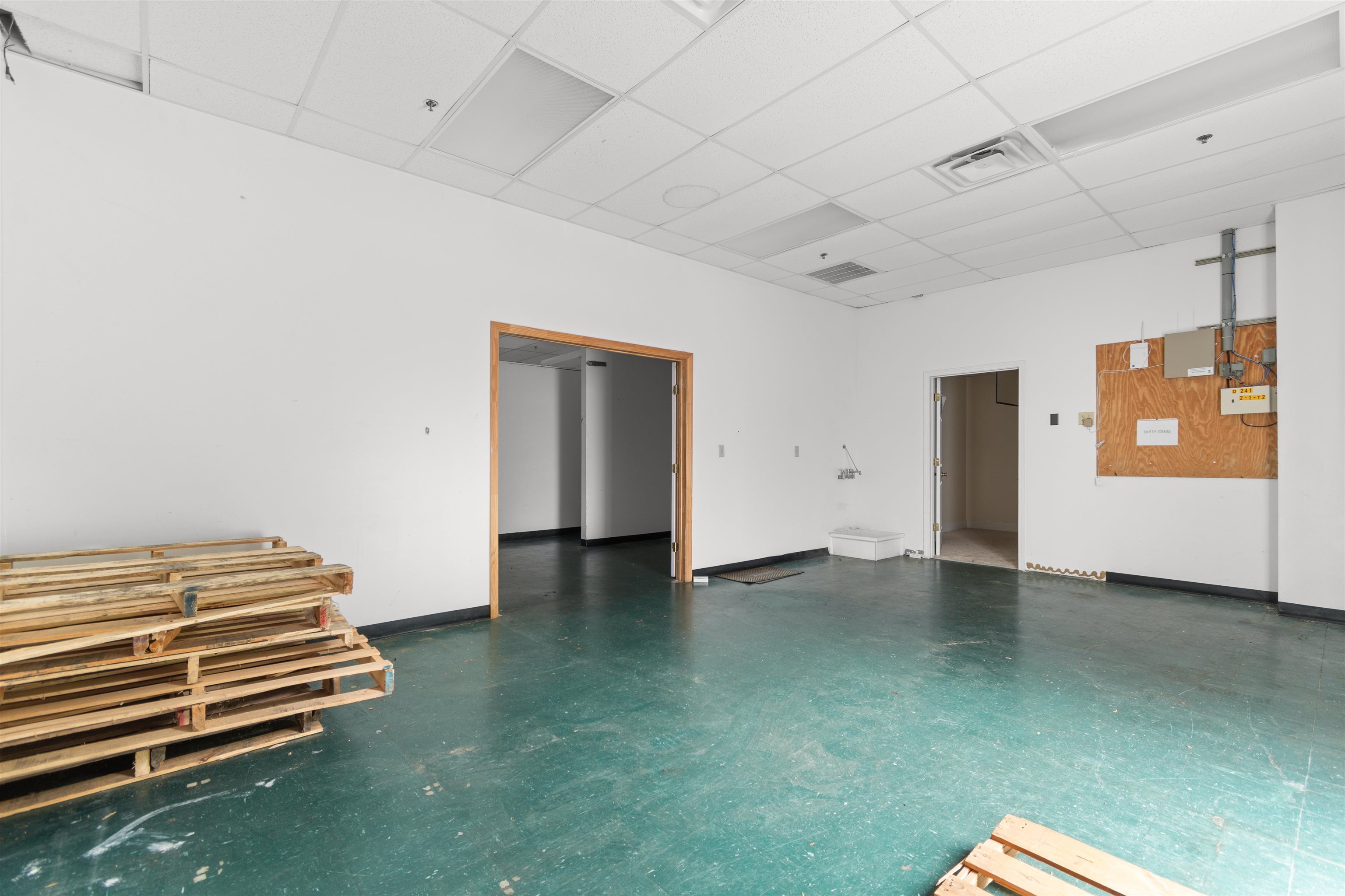 480 Nelson Blvd. Property Photo 38