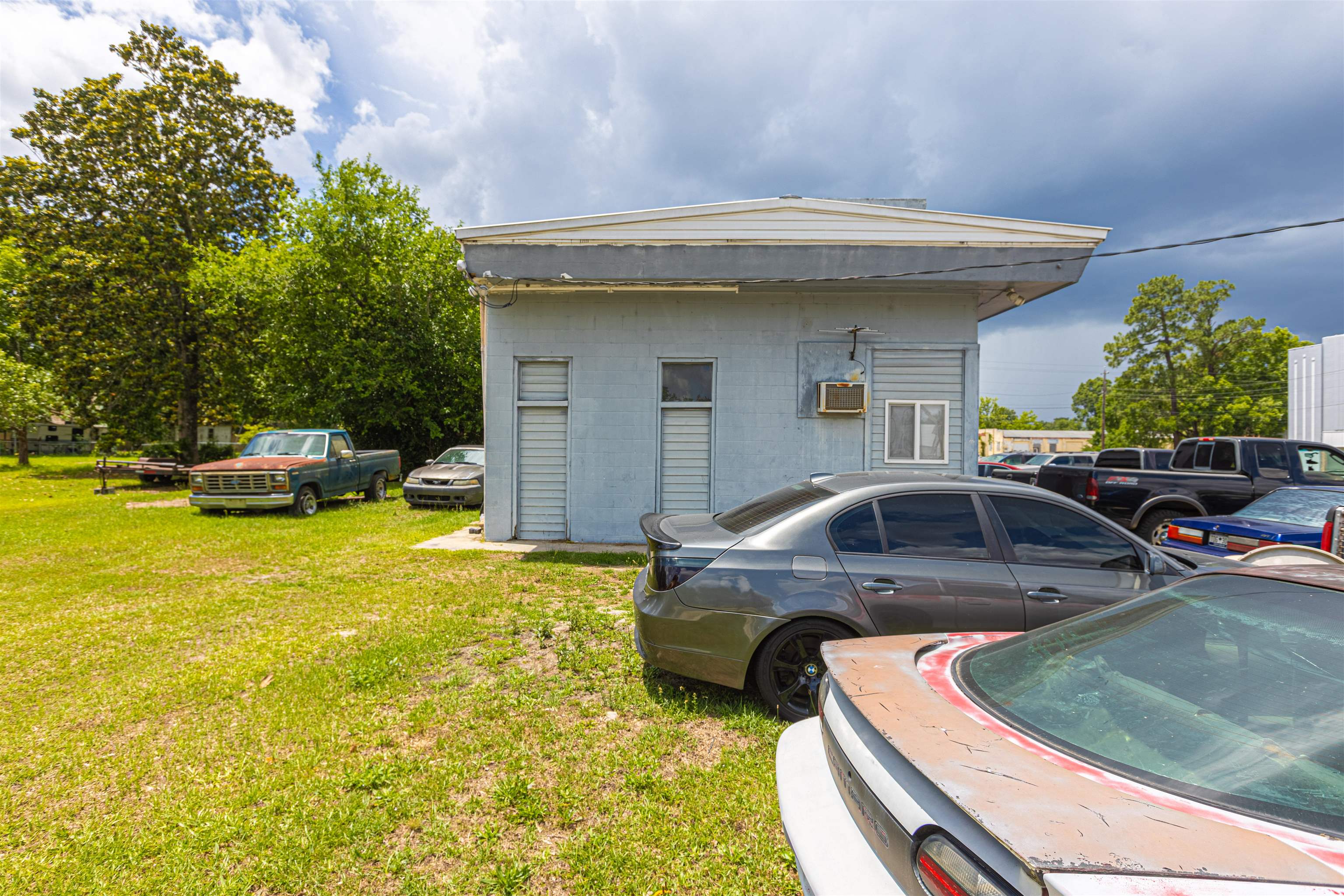 112 East Main St. Property Photo 7