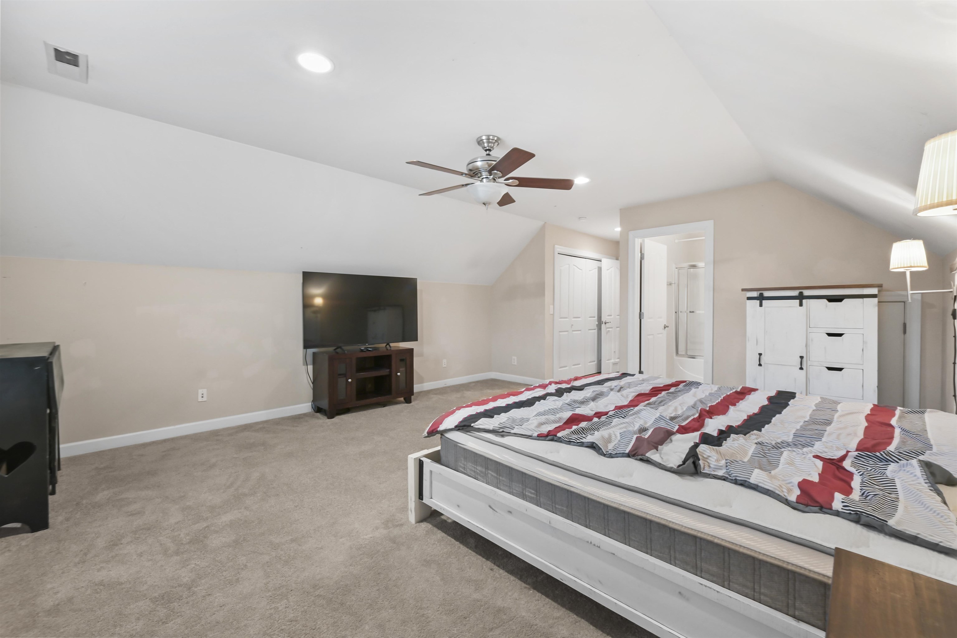 499 Trestle Way Property Photo 33