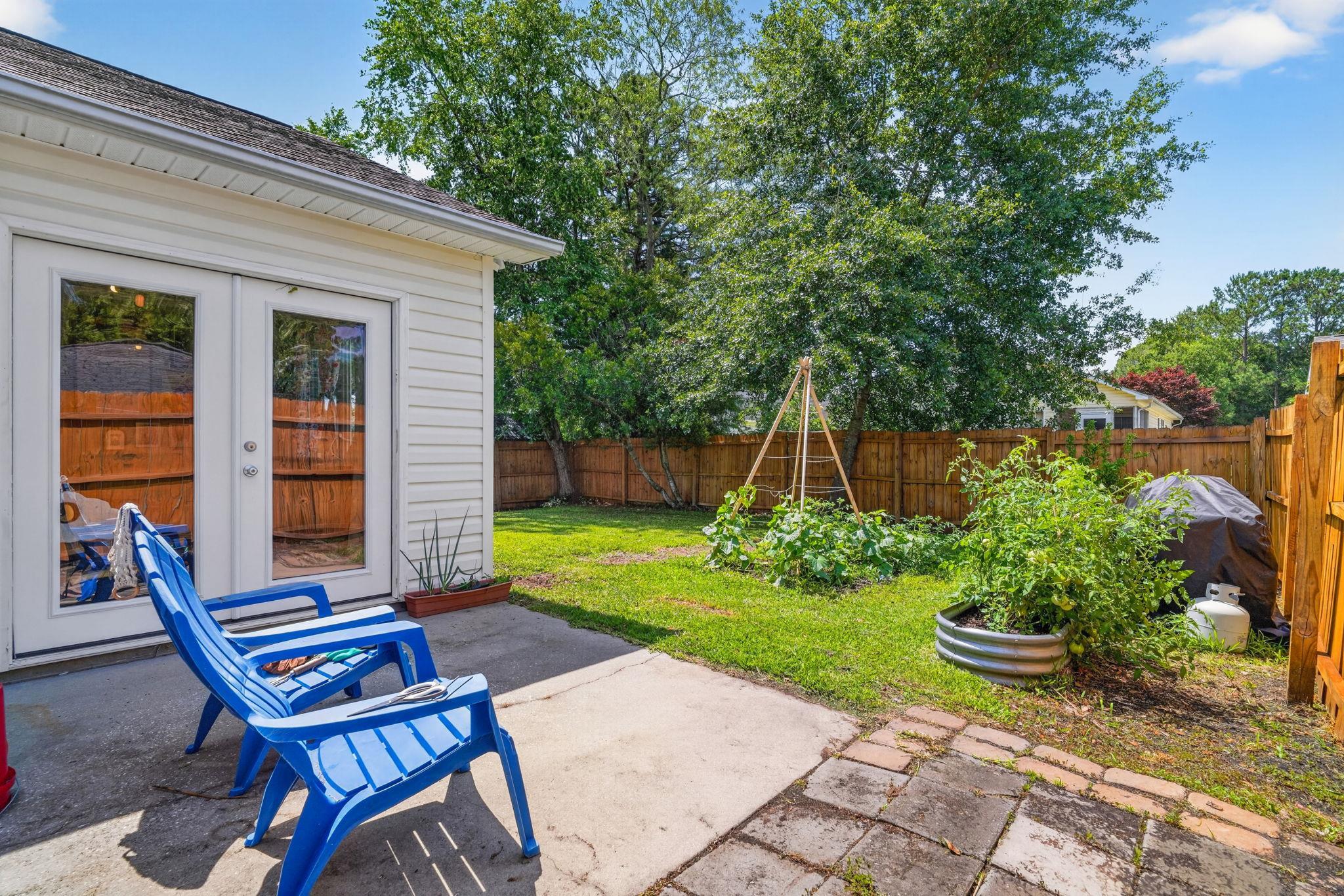 1004 Autumn Dr. Property Photo 11