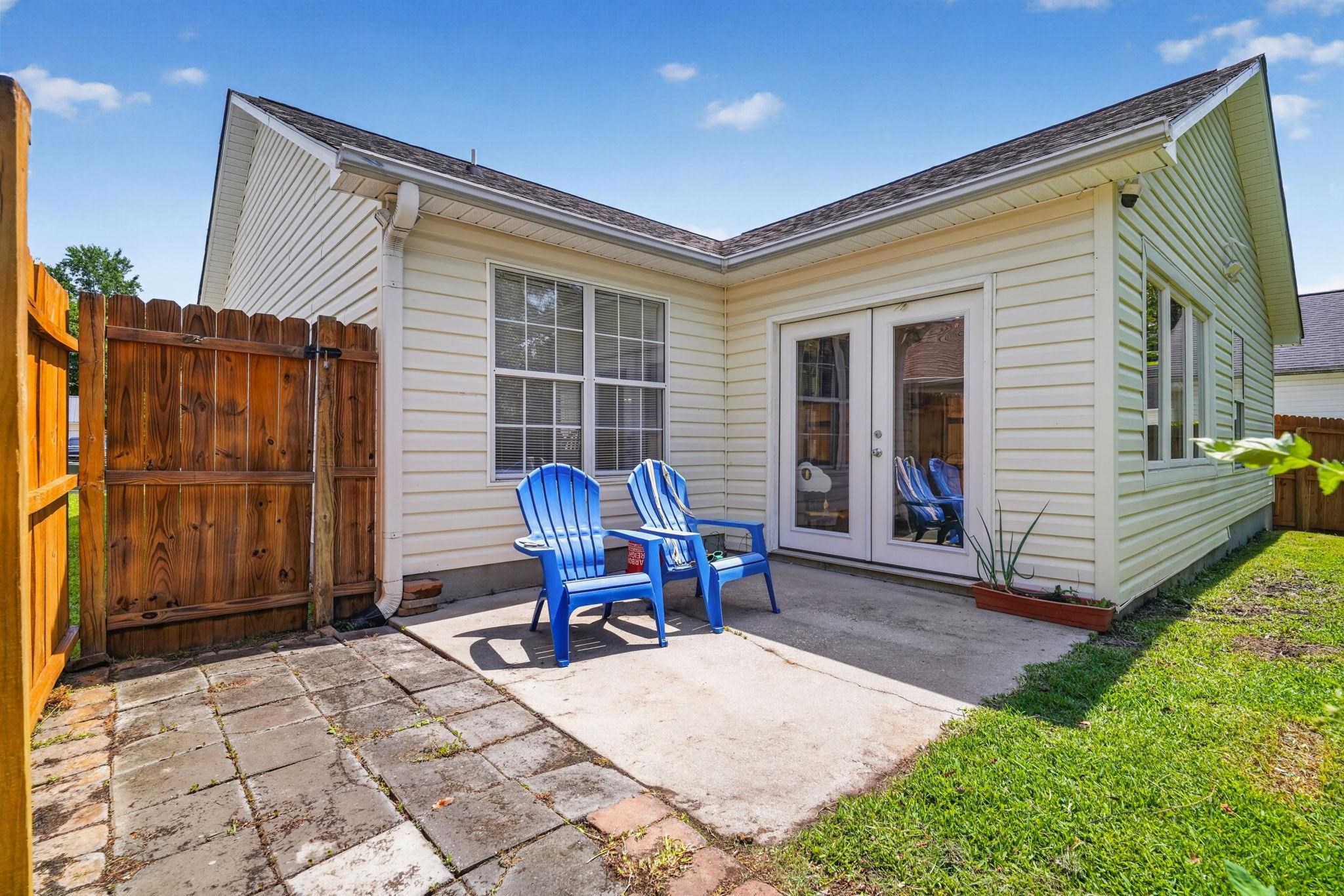 1004 Autumn Dr. Property Photo 12