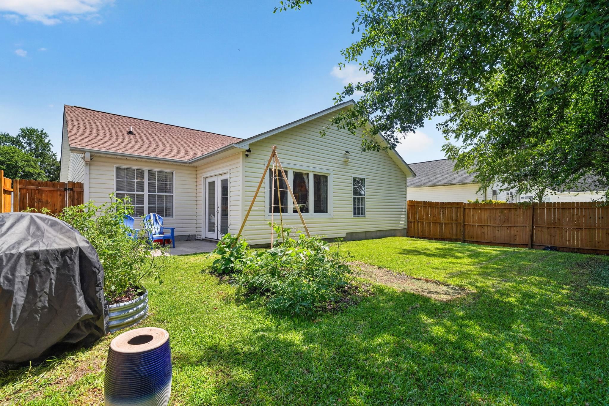 1004 Autumn Dr. Property Photo 15