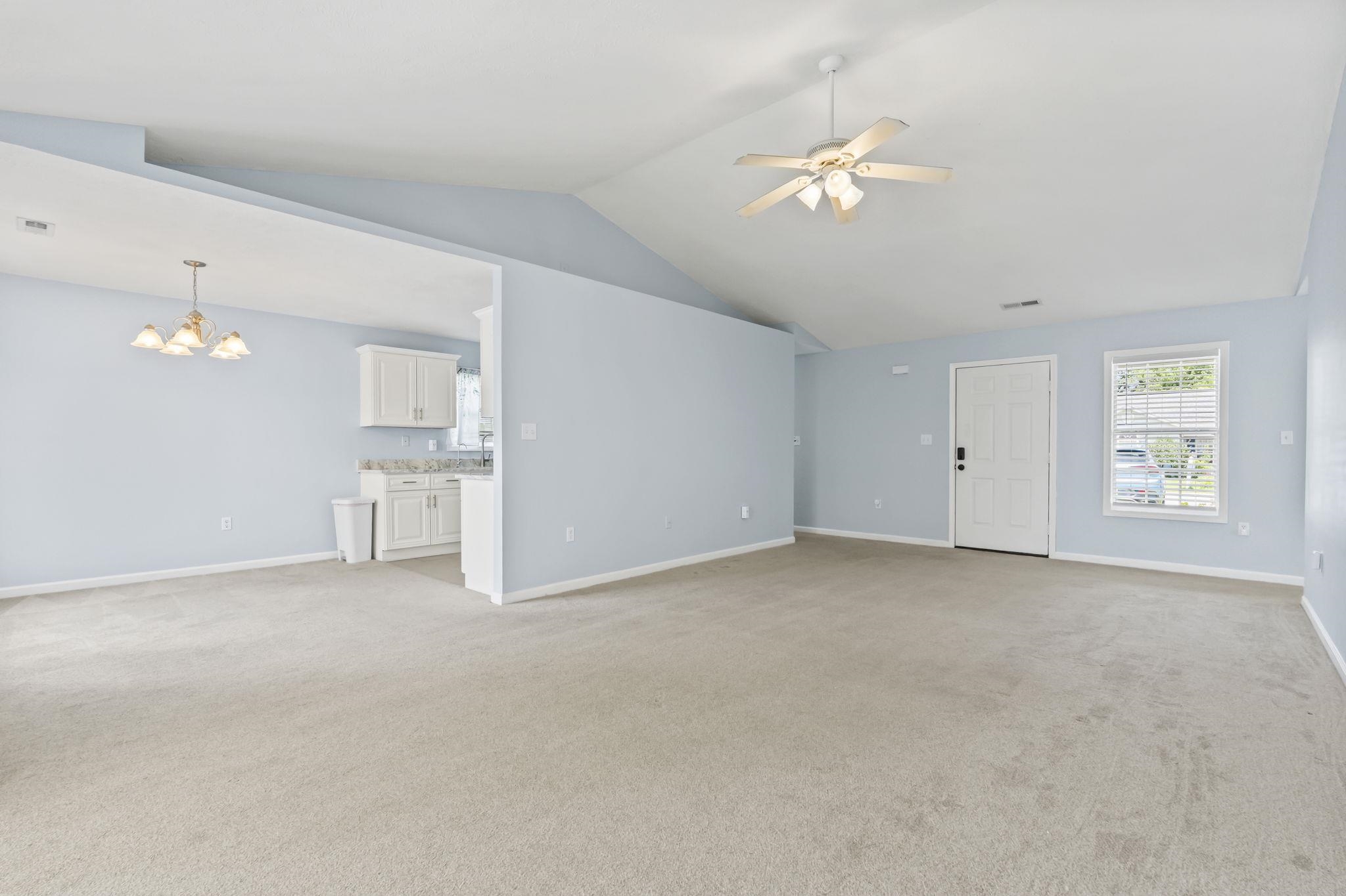 1004 Autumn Dr. Property Photo 20