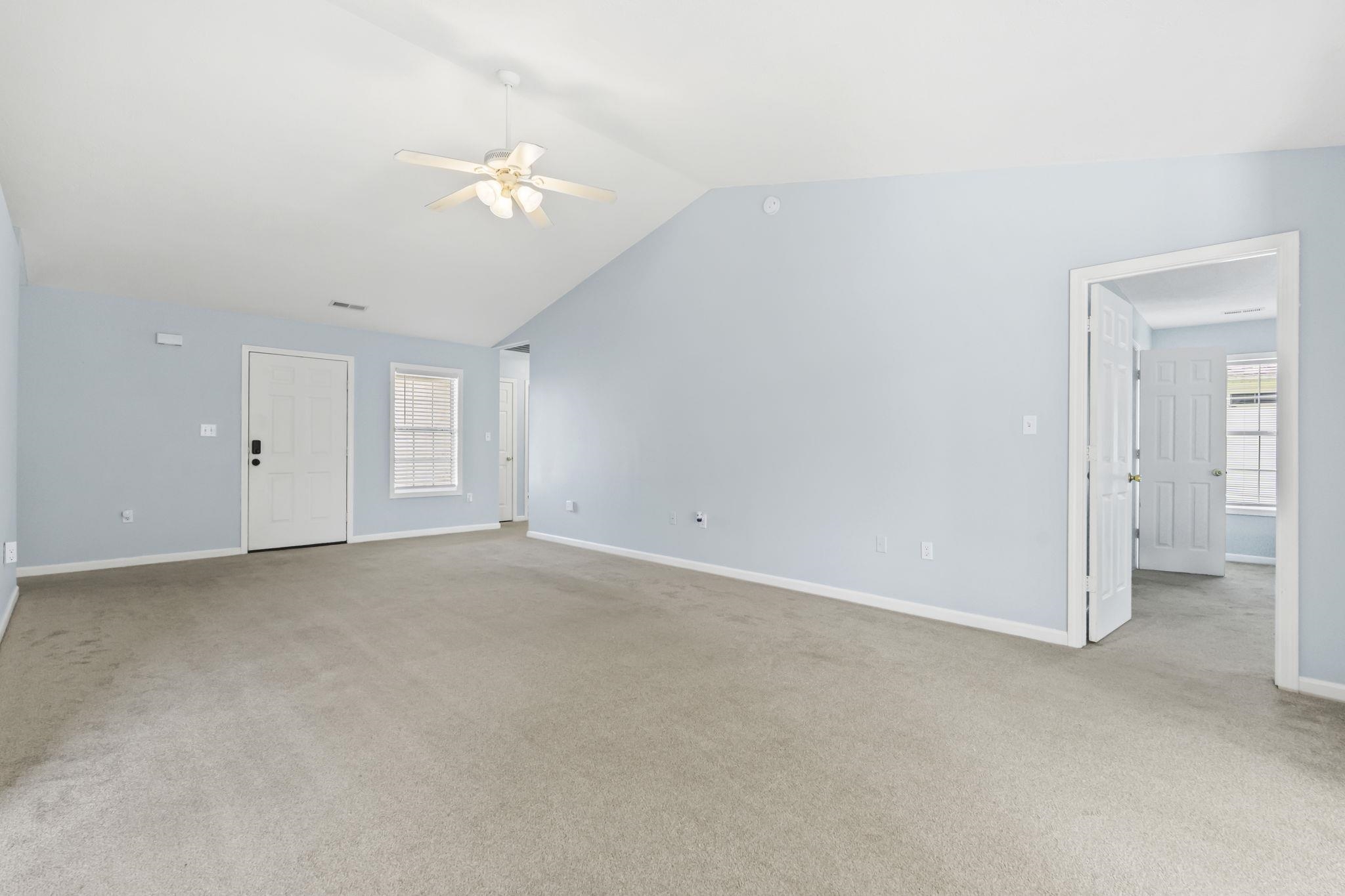 1004 Autumn Dr. Property Photo 22