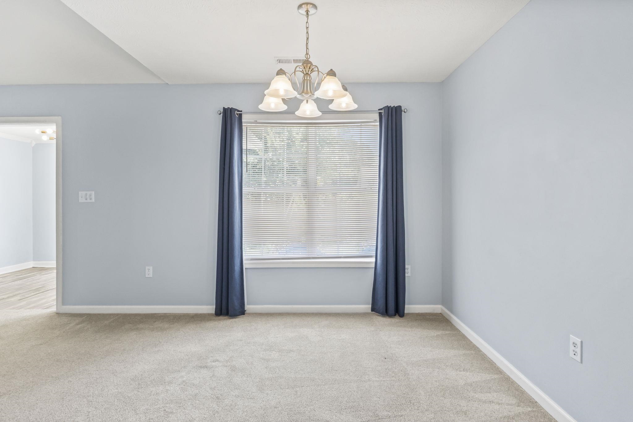 1004 Autumn Dr. Property Photo 26