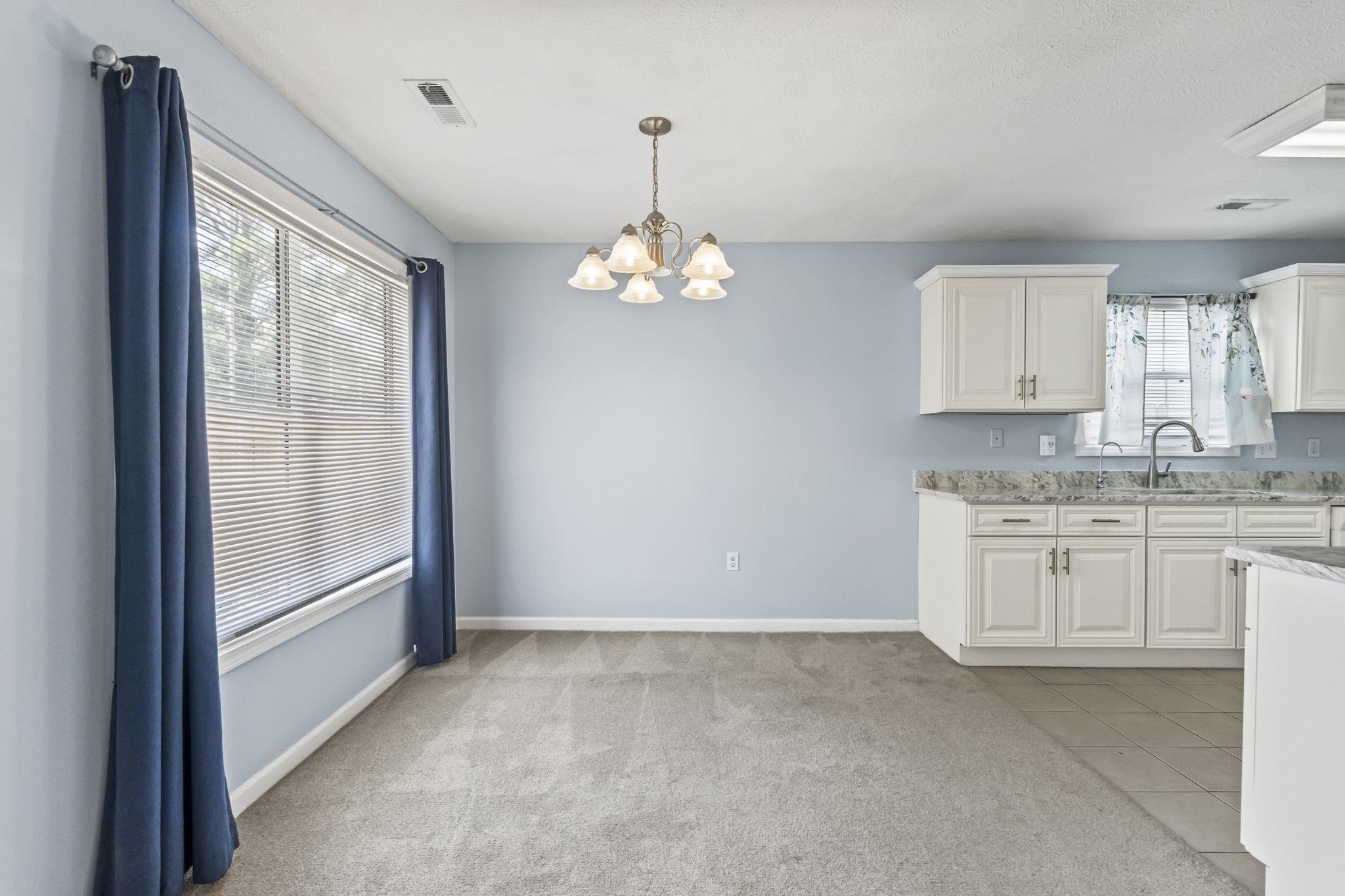1004 Autumn Dr. Property Photo 27