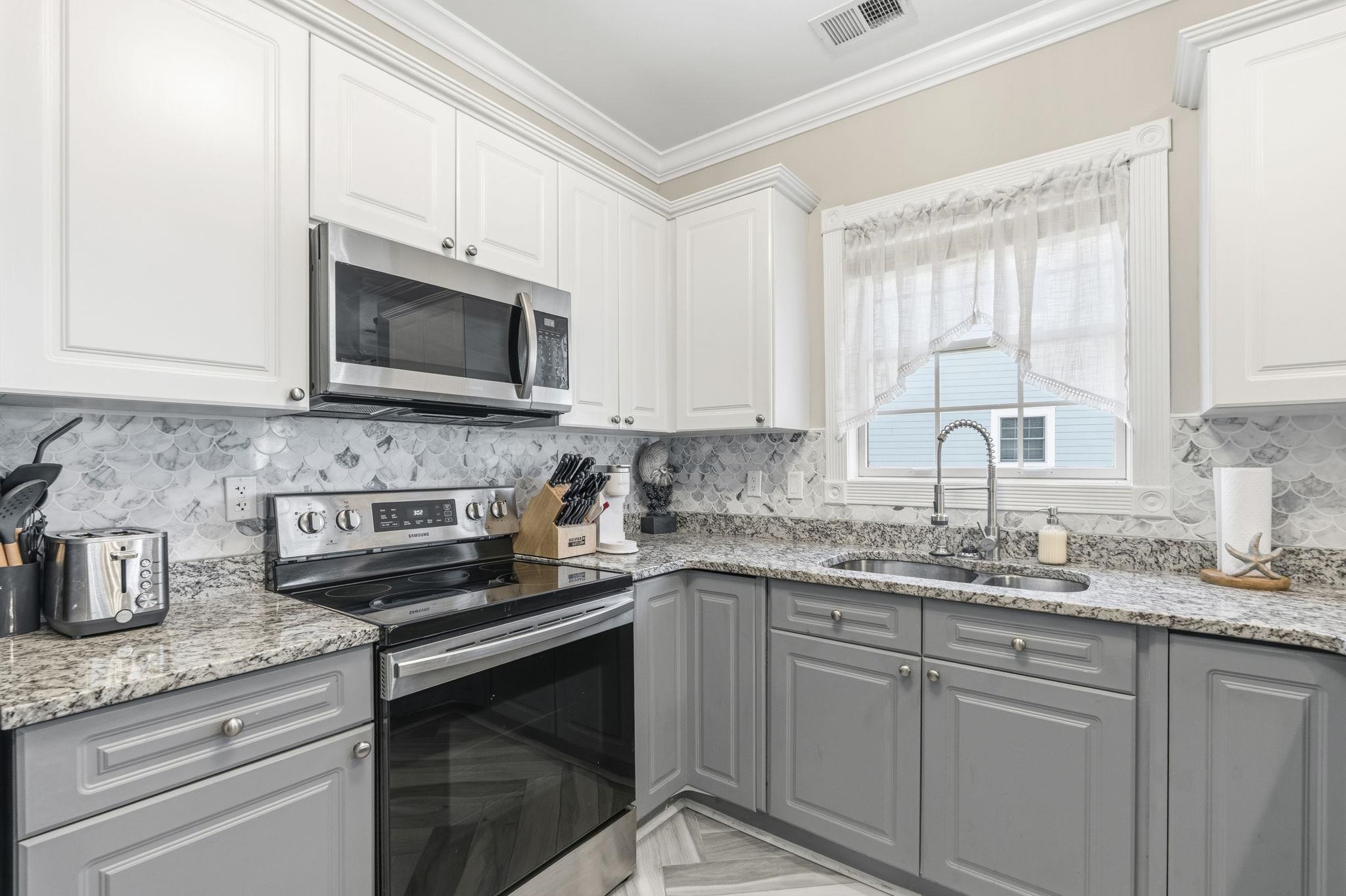 4891 Luster Leaf Circle Property Photo 2