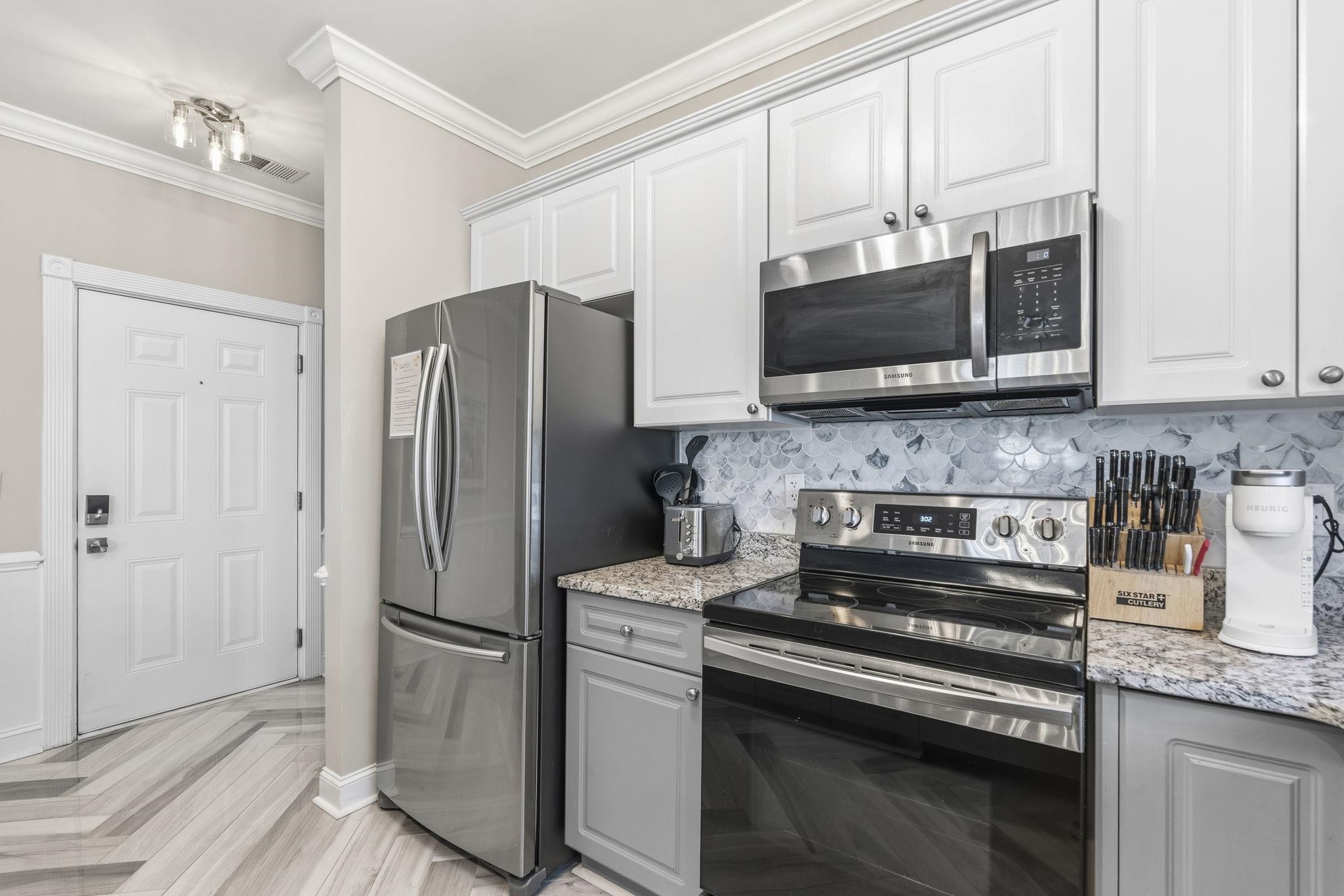 4891 Luster Leaf Circle Property Photo 3