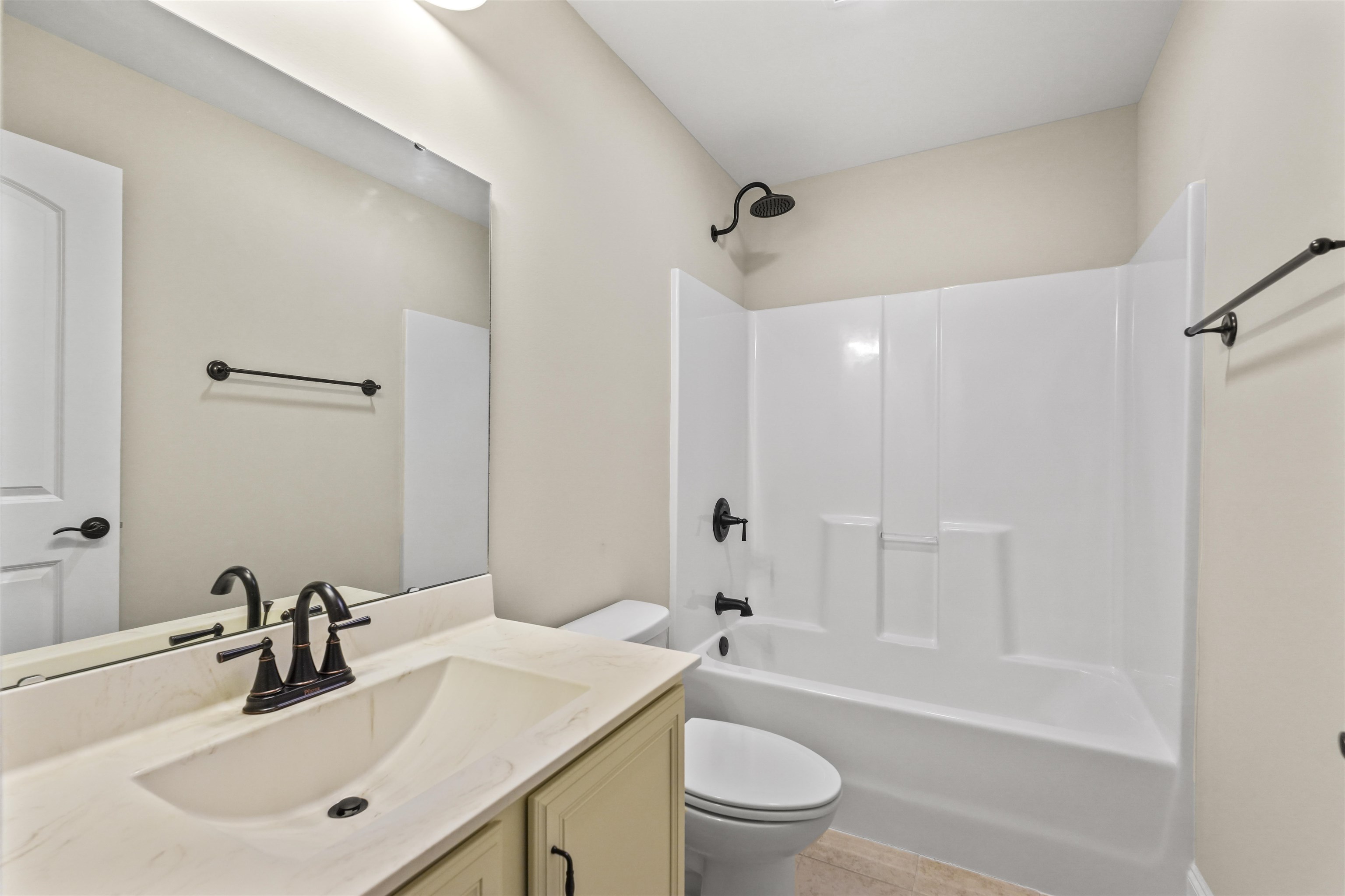 813 Covelo Ln. Property Photo 38