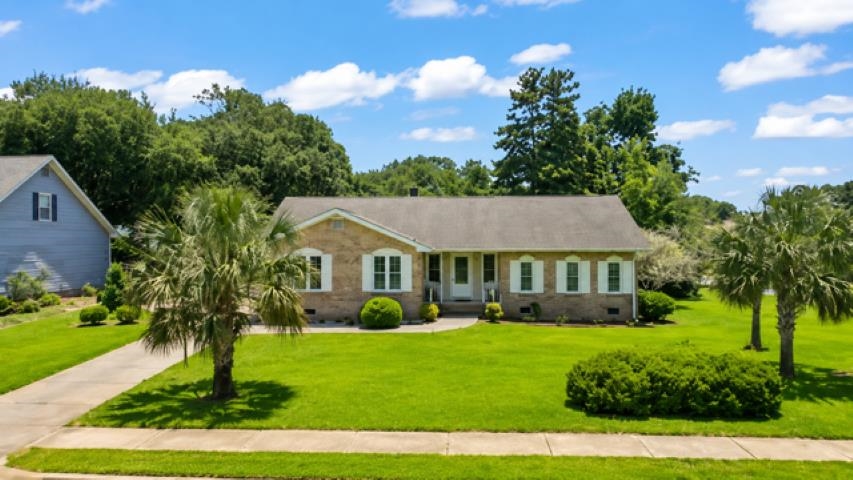 7600 Driftwood Dr. Property Photo 1
