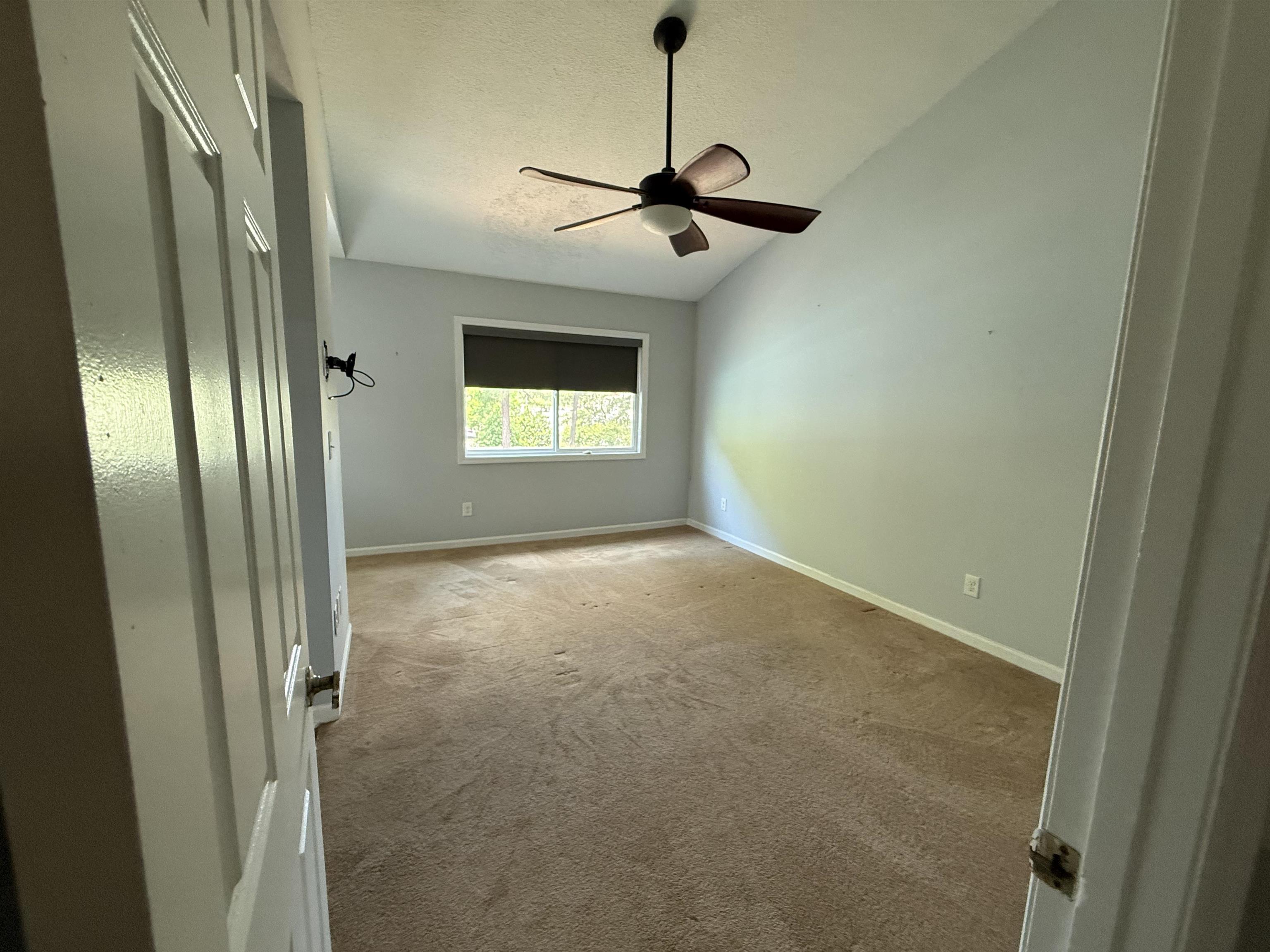 32 Shadow Moss Pl. Property Photo 8