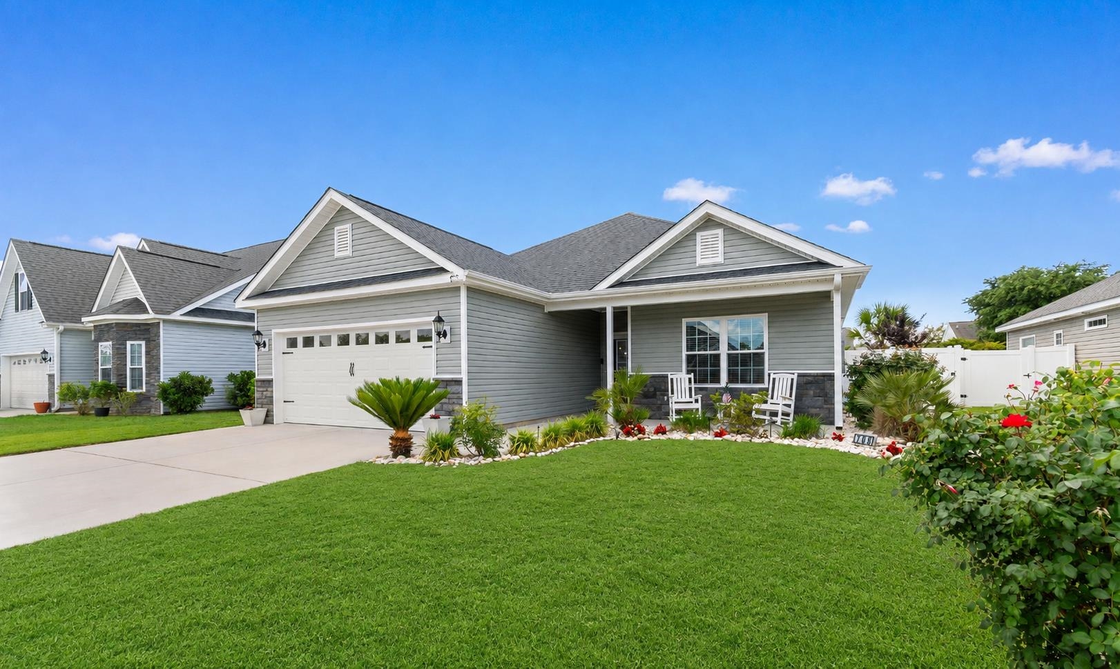 708 Hobonny Loop Property Photo 1