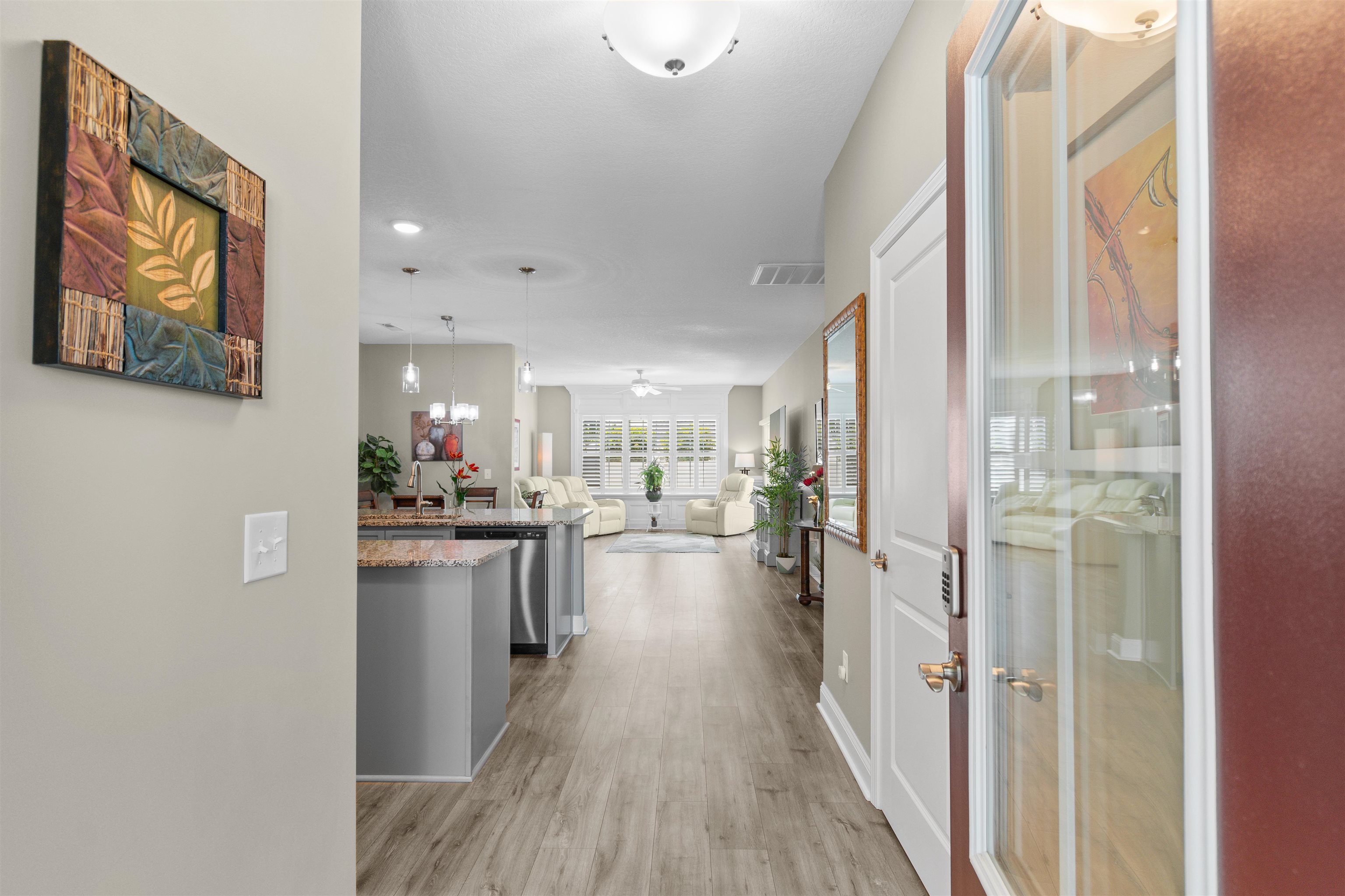 708 Hobonny Loop Property Photo 3