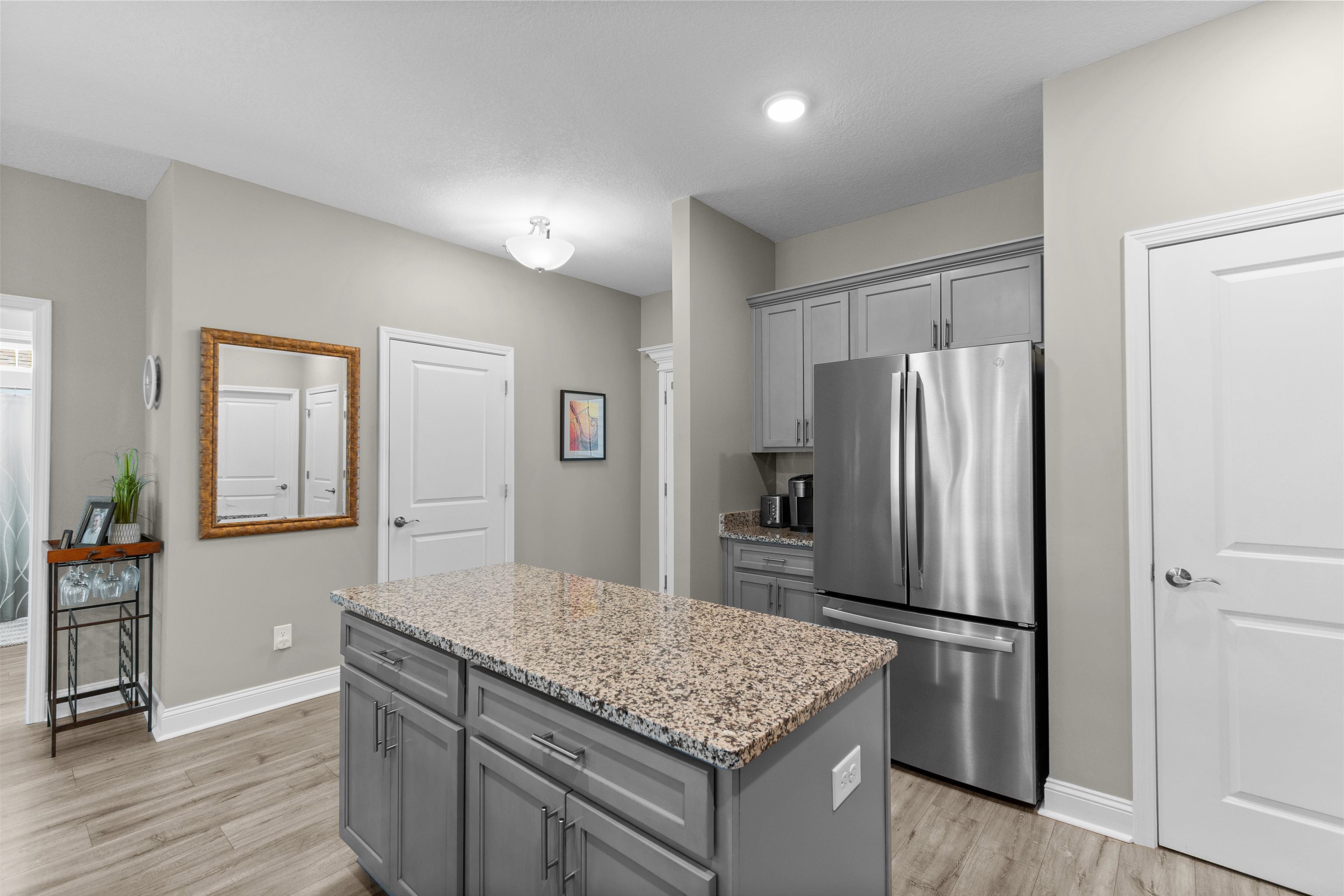 708 Hobonny Loop Property Photo 9