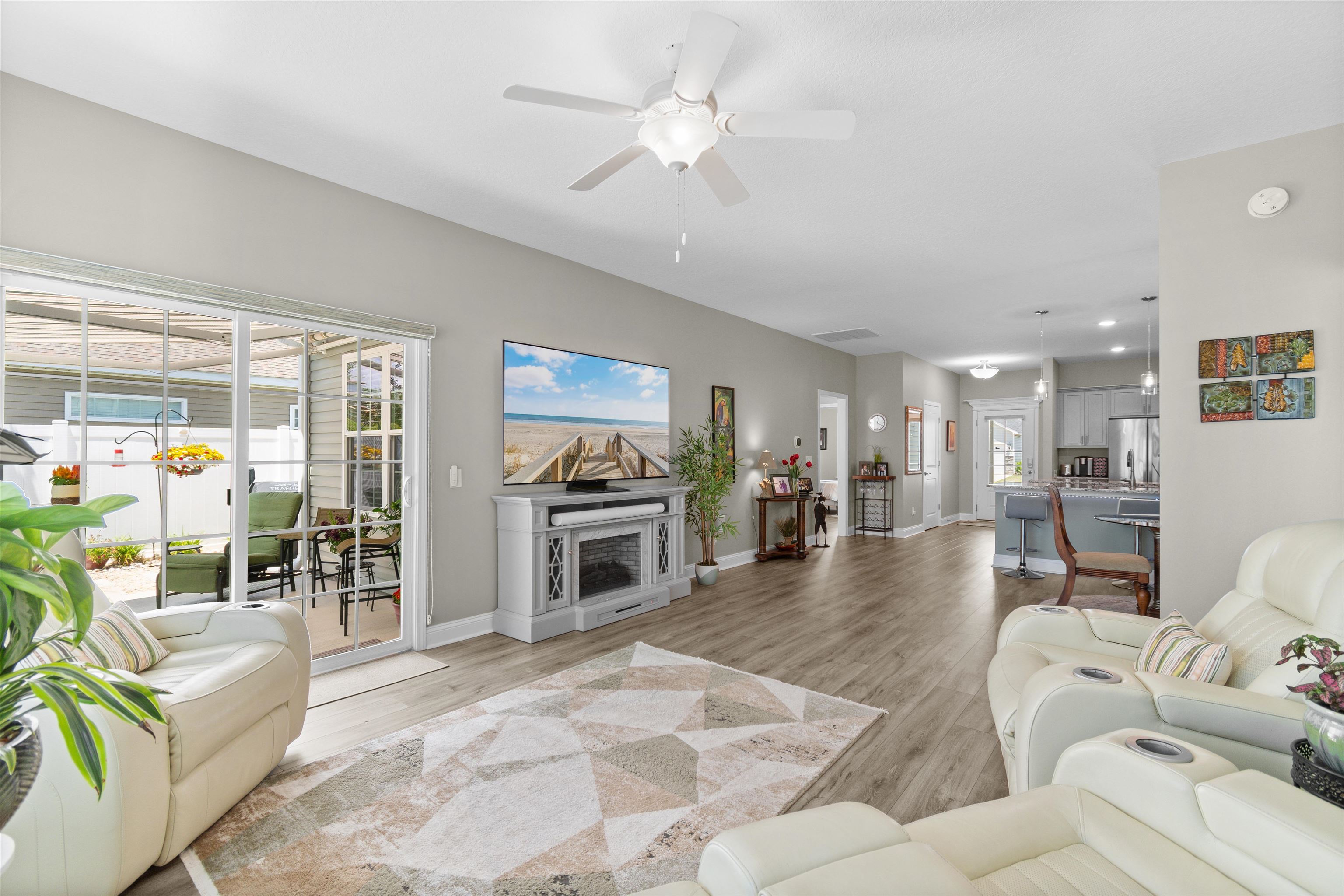 708 Hobonny Loop Property Photo 15