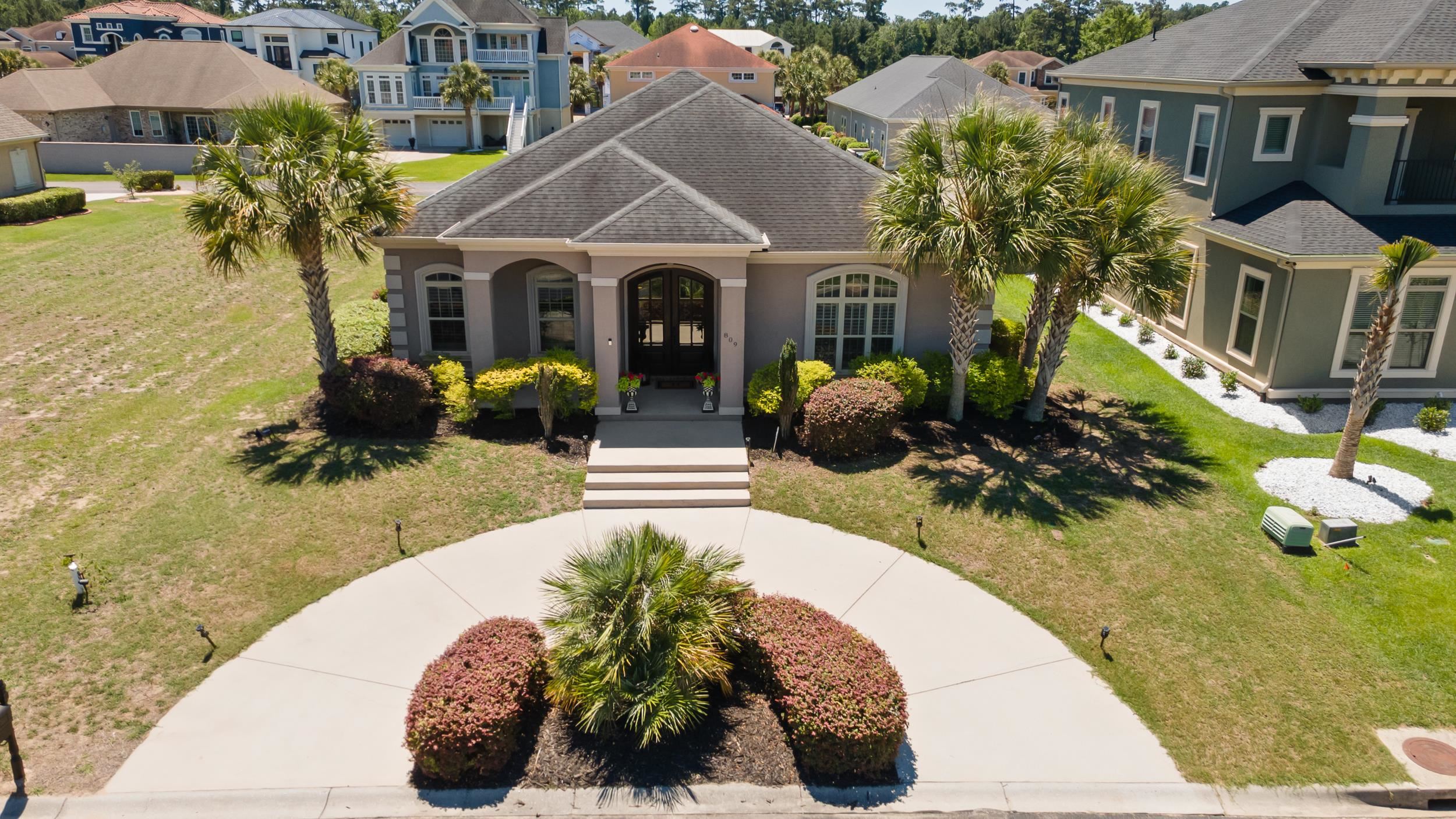 809 Bluffview Dr. Property Photo 1