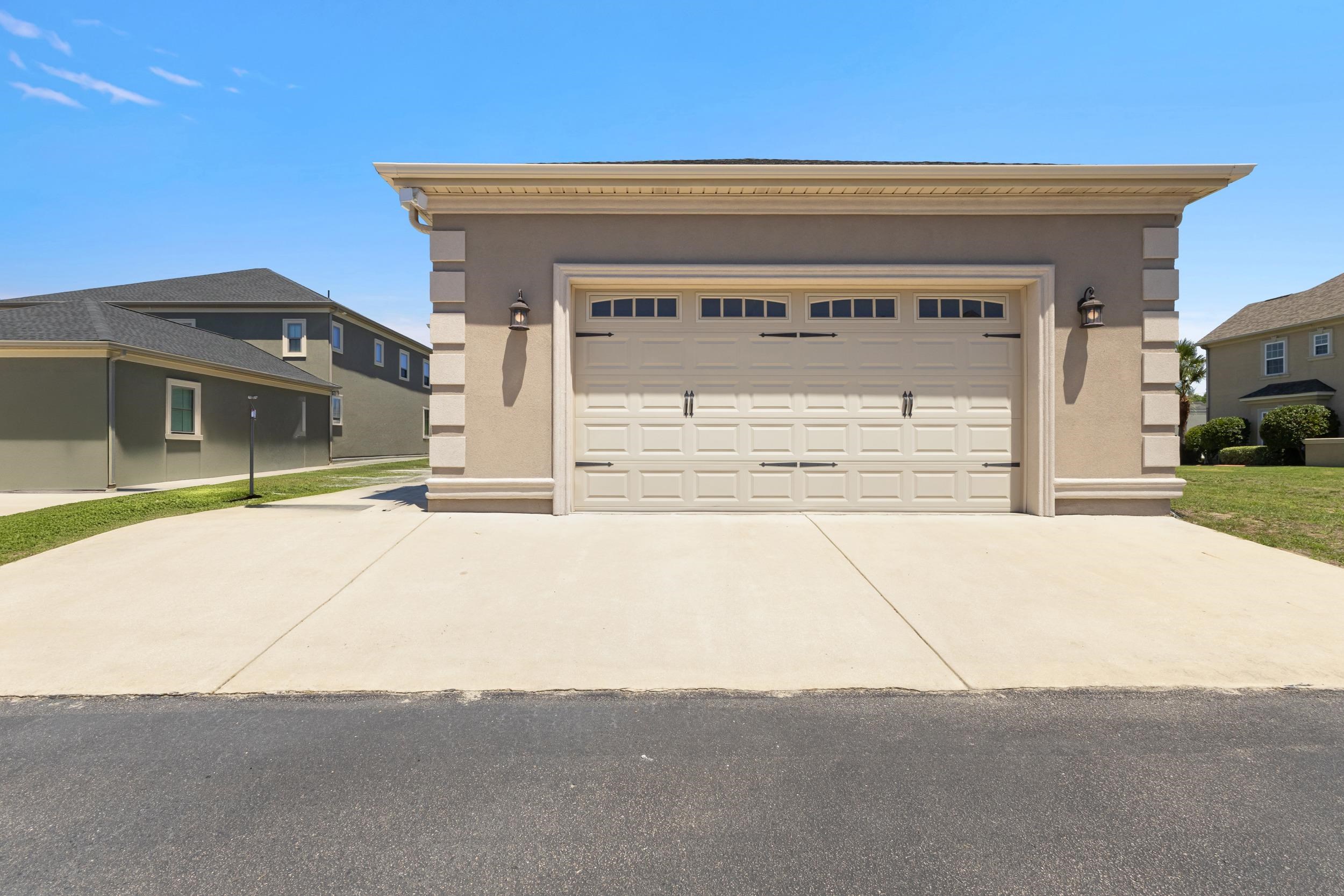 809 Bluffview Dr. Property Photo 32