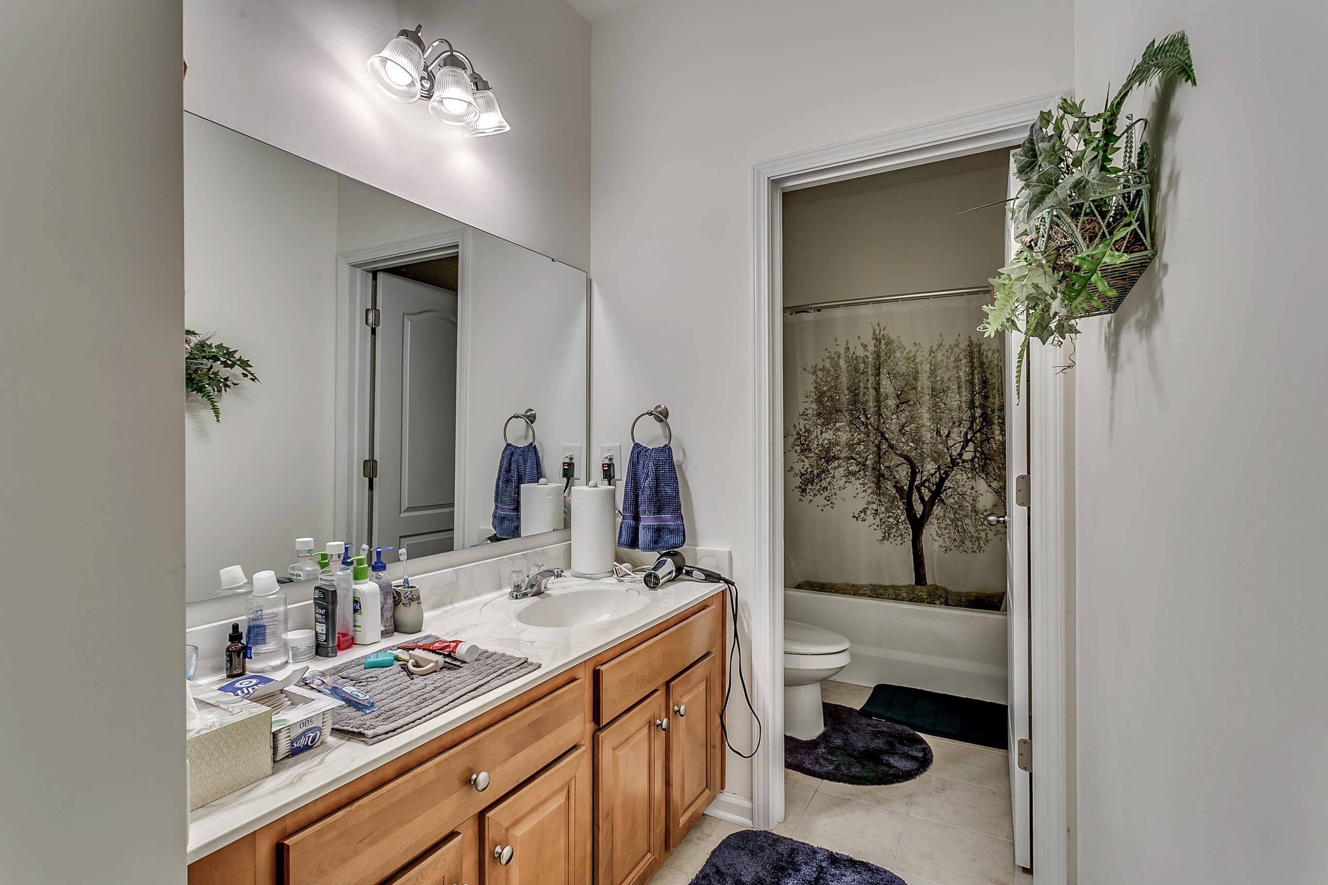 628 Lafayette Park Dr. Property Photo 26
