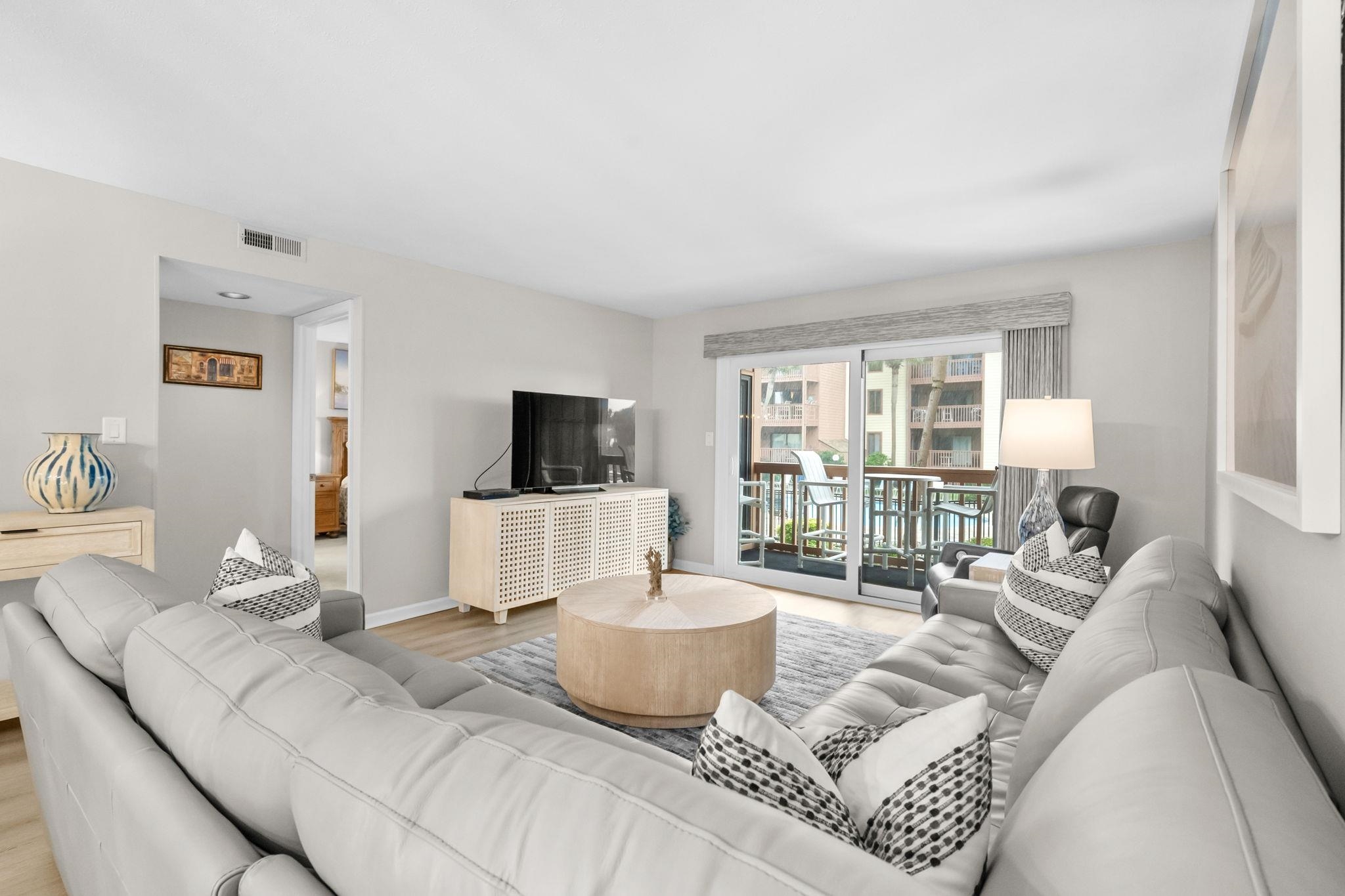 5507 N Ocean Blvd. Property Photo 11