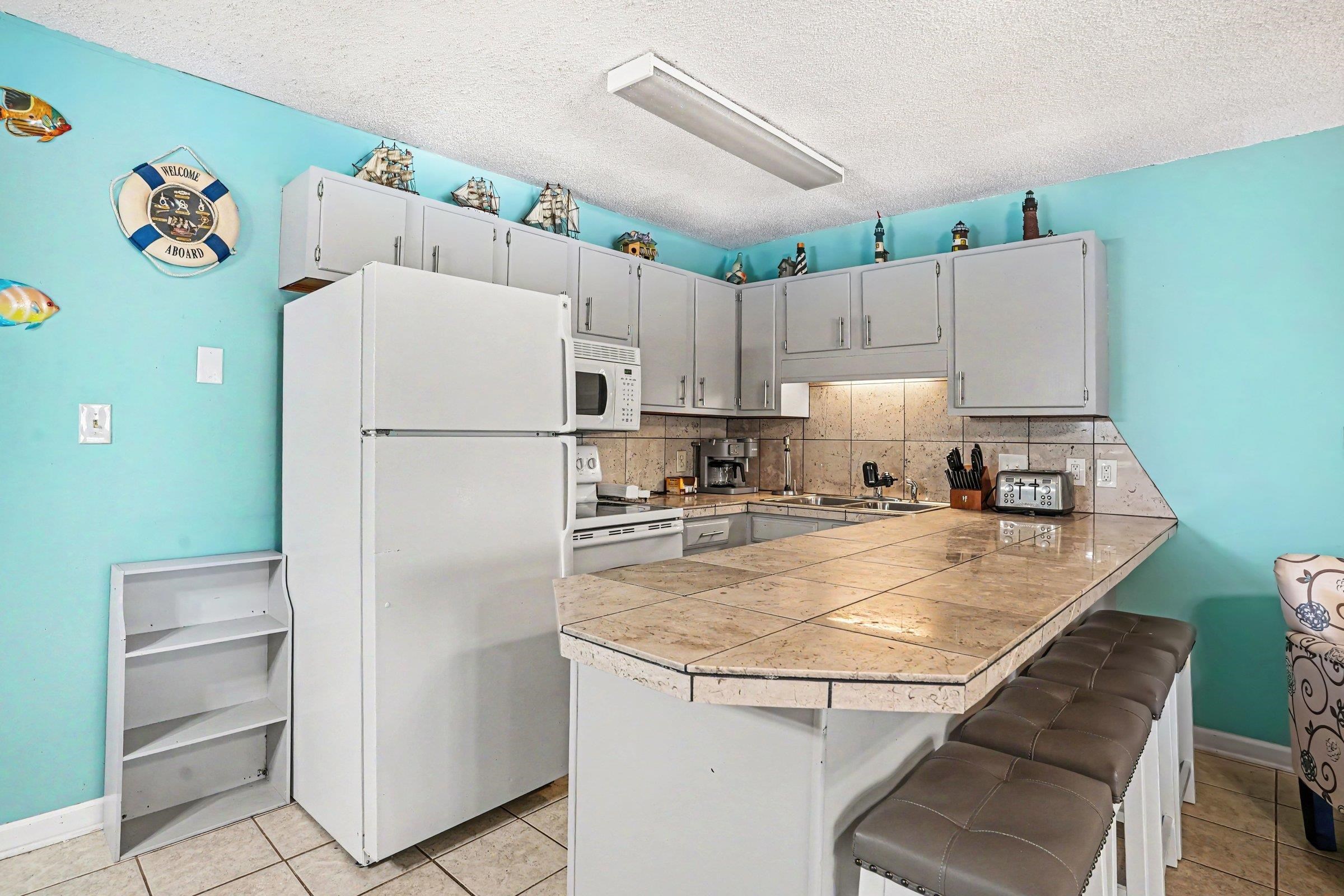 2010 Sand Dunes Dr. Property Photo 7