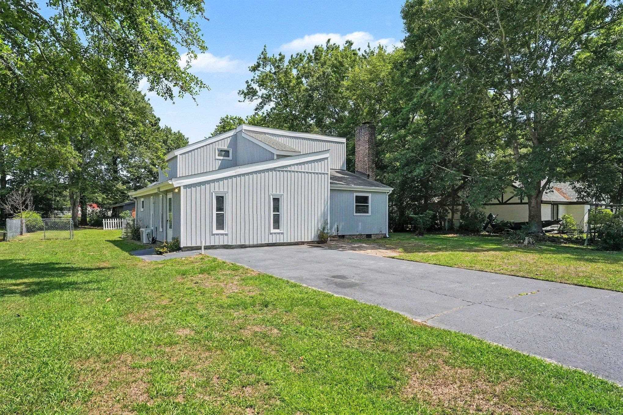 213 Caropine Dr. Property Photo 1