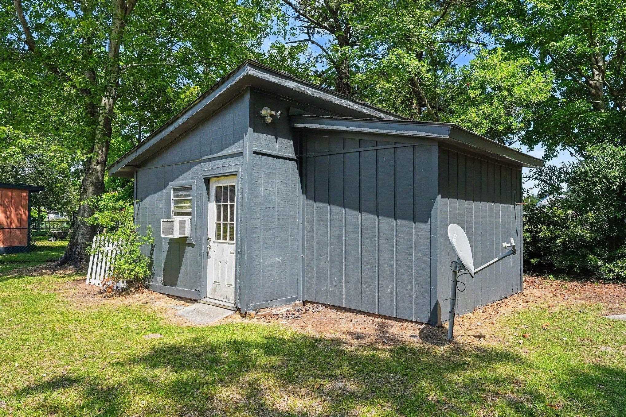 213 Caropine Dr. Property Photo 6