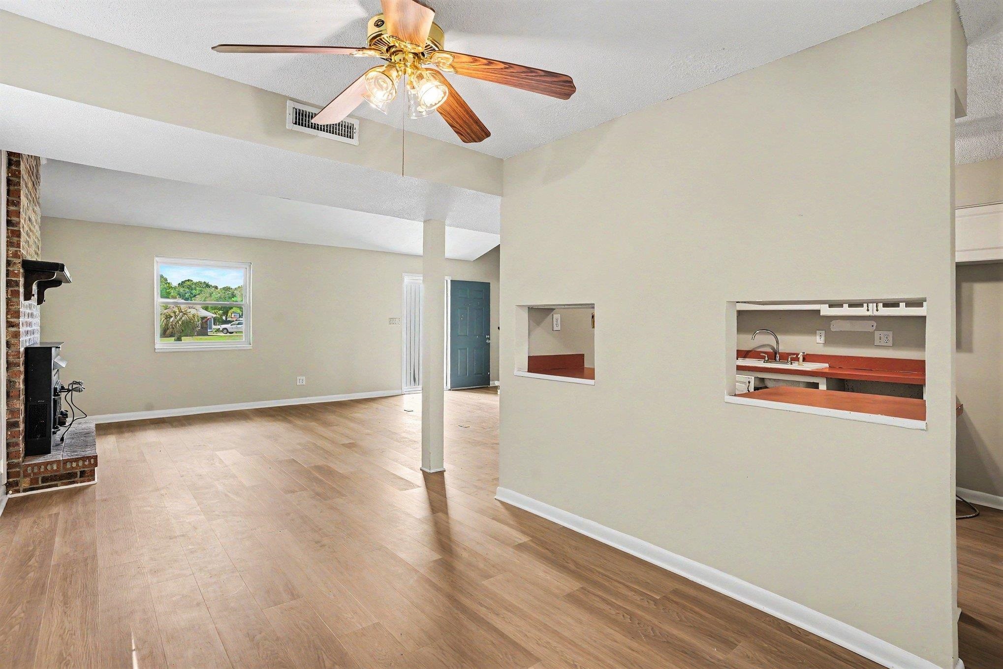 213 Caropine Dr. Property Photo 9