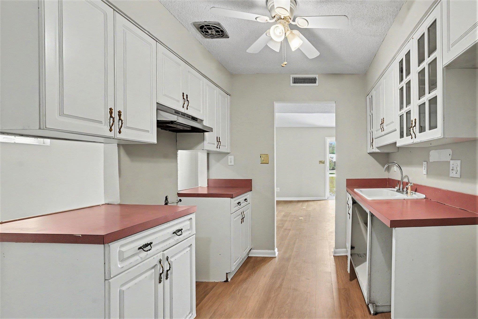 213 Caropine Dr. Property Photo 14