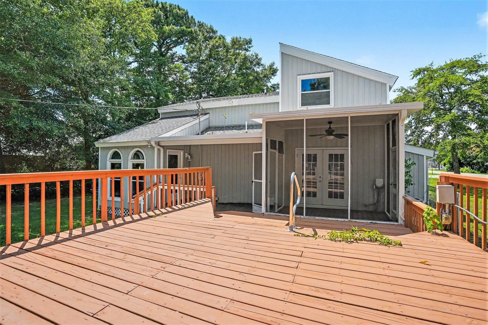 213 Caropine Dr. Property Photo 37