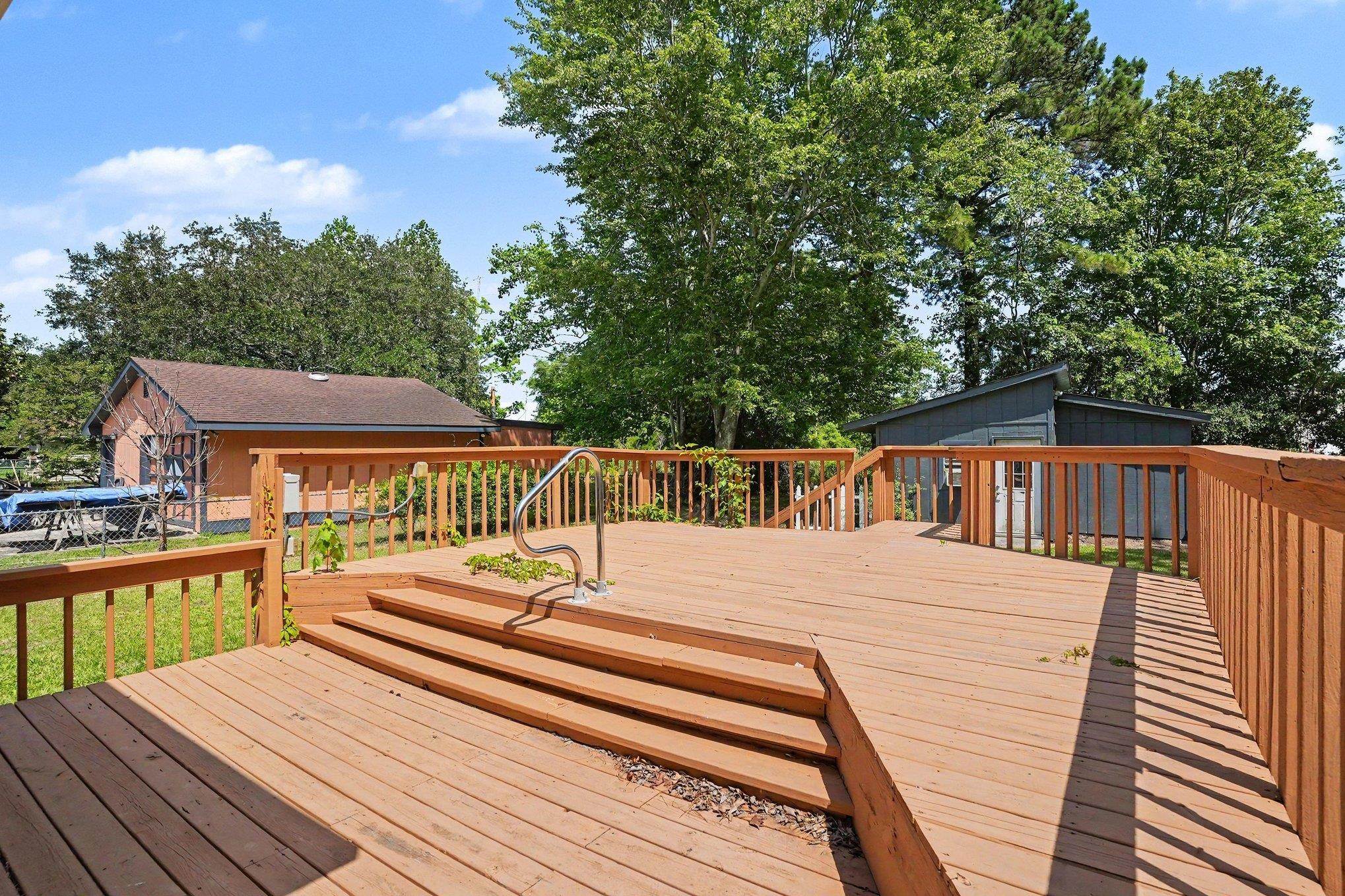 213 Caropine Dr. Property Photo 38