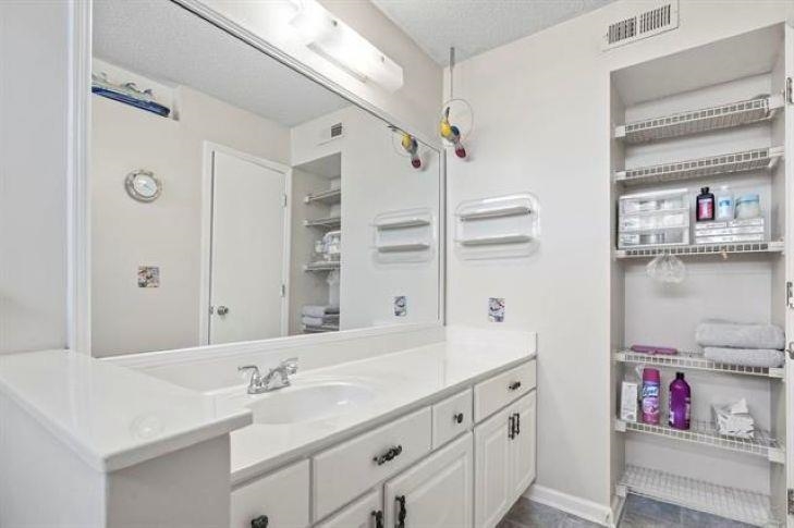 8835 Chandler Dr. Property Photo 27